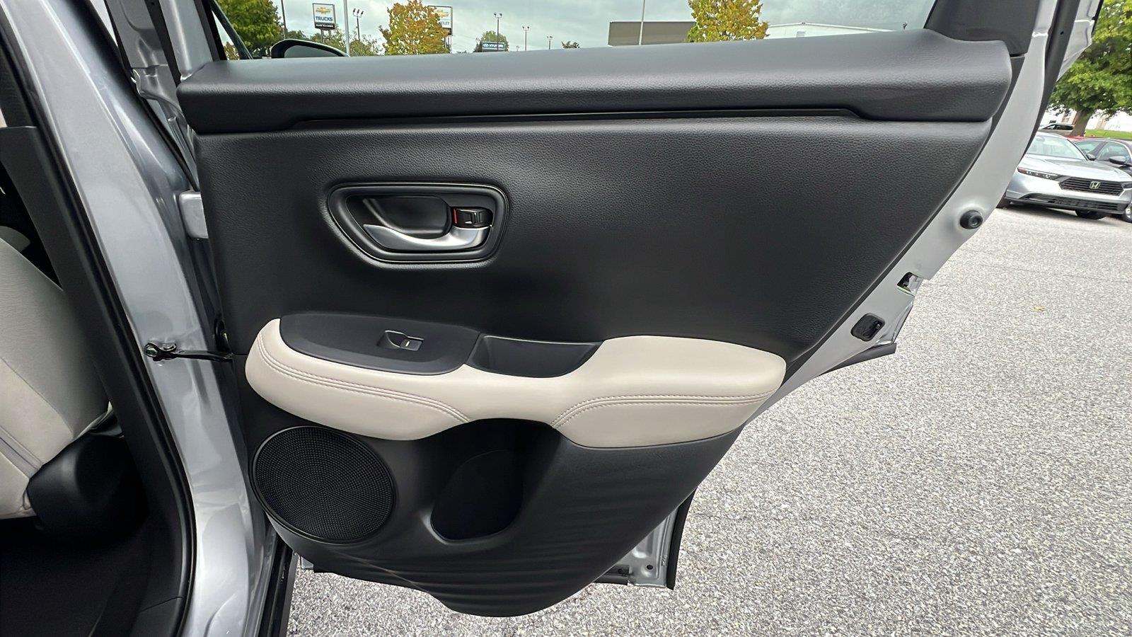 2027 Honda HR-V photo 14 of 30