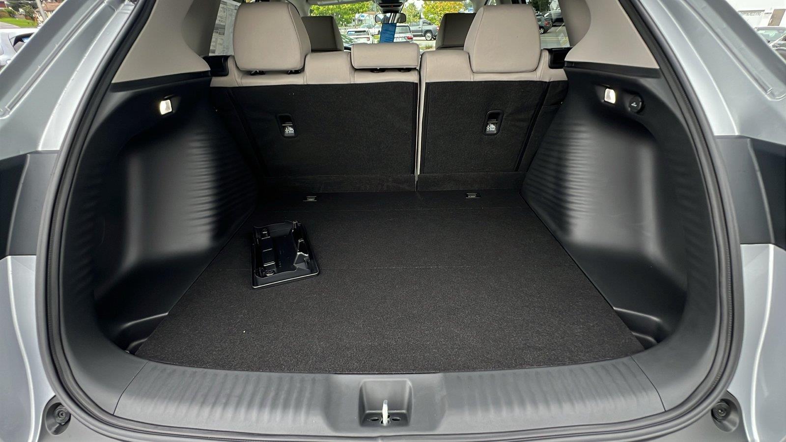 2027 Honda HR-V photo 16 of 30
