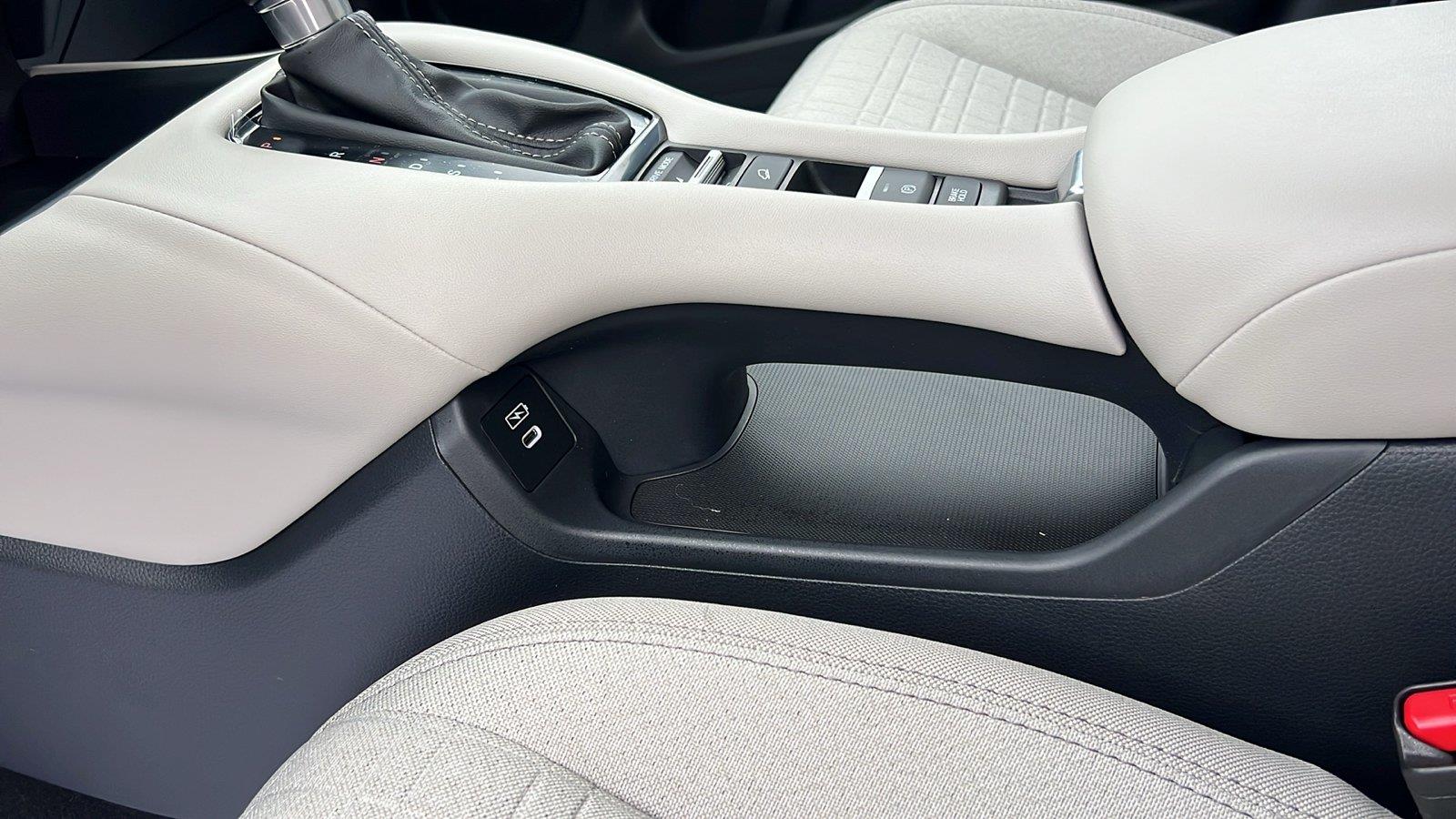 2027 Honda HR-V photo 22 of 30