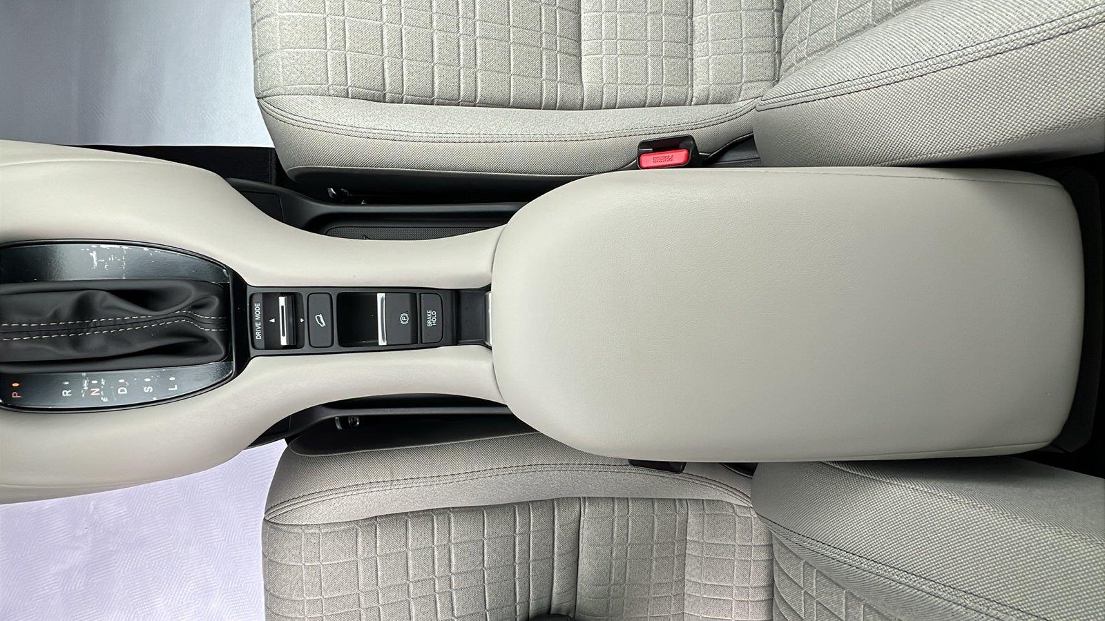 2027 Honda HR-V photo 23 of 30