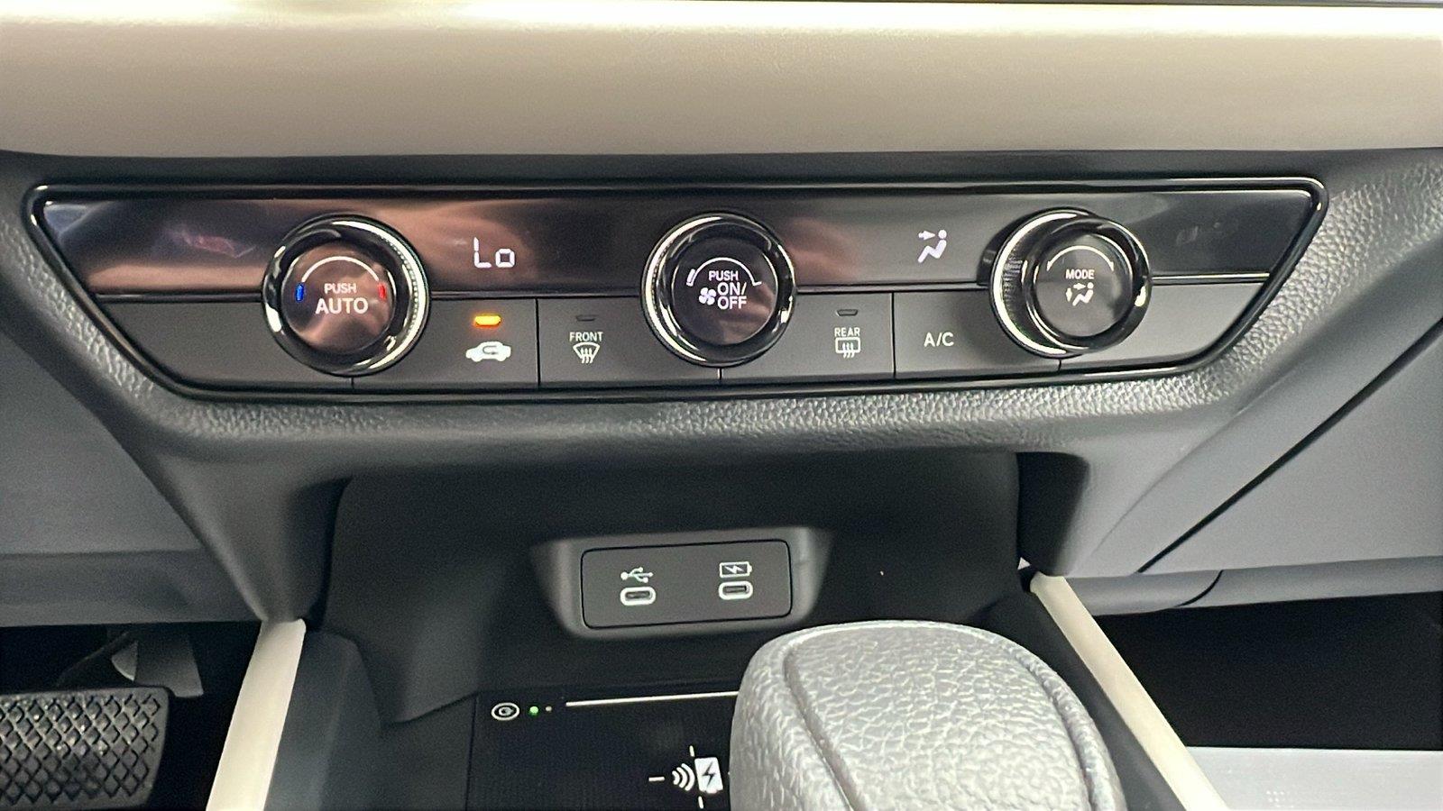 2027 Honda HR-V photo 25 of 30