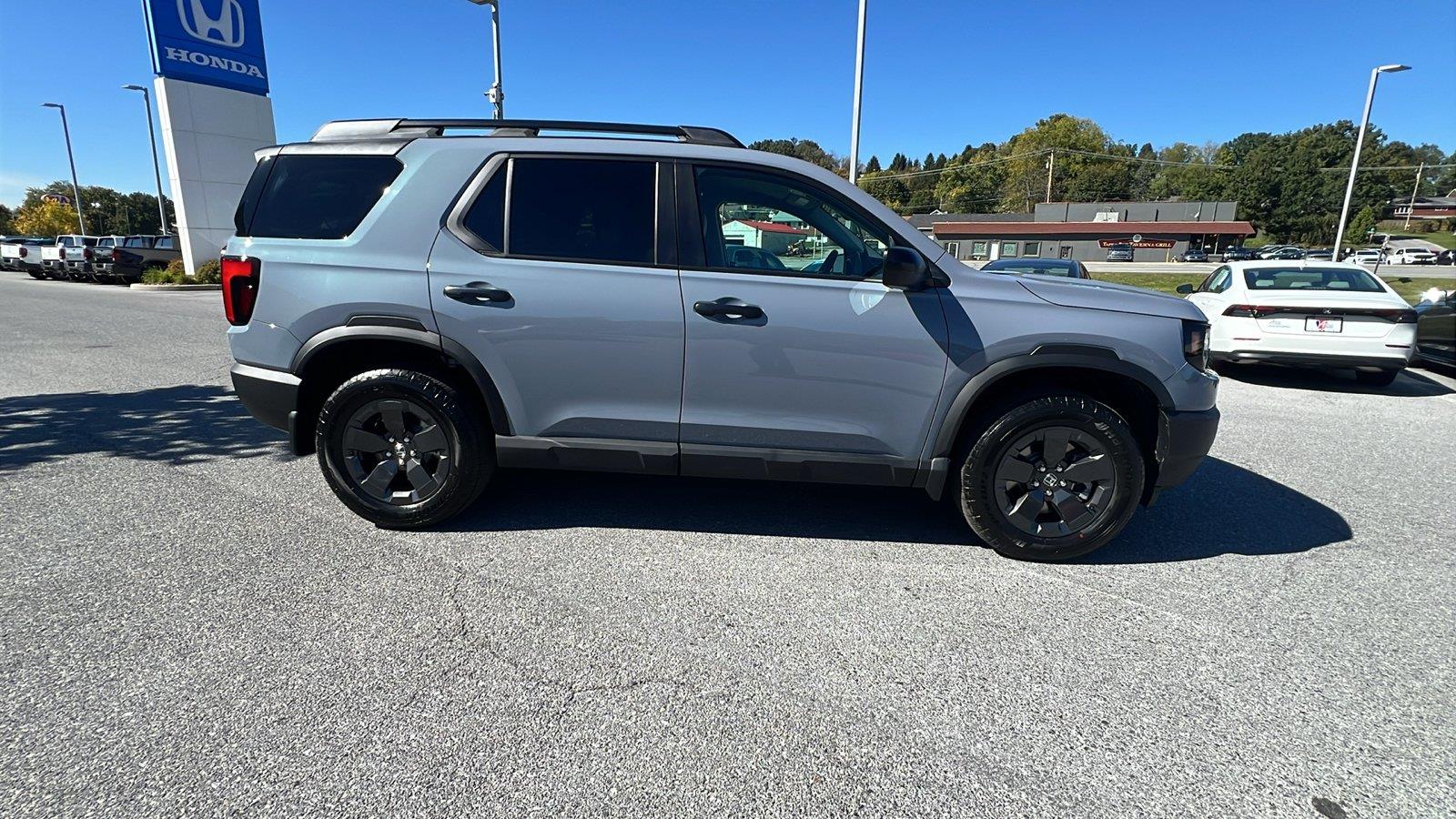 2026 Honda Passport photo 3 of 31