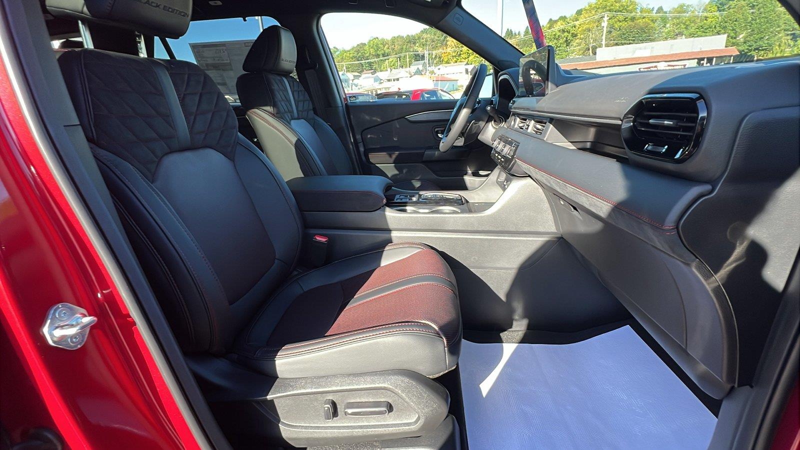 2026 Honda Pilot photo 13 of 35