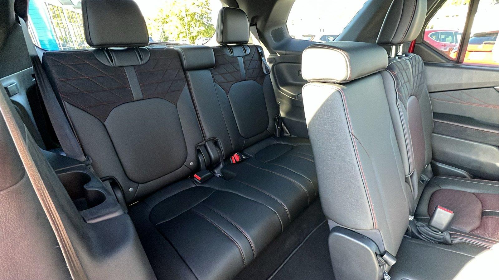 2026 Honda Pilot photo 16 of 35