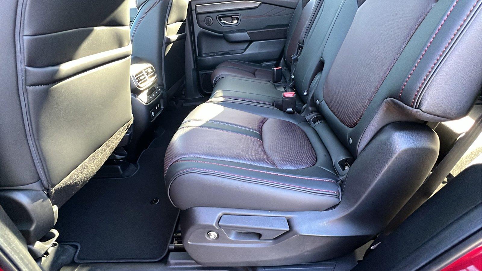 2026 Honda Pilot photo 19 of 35