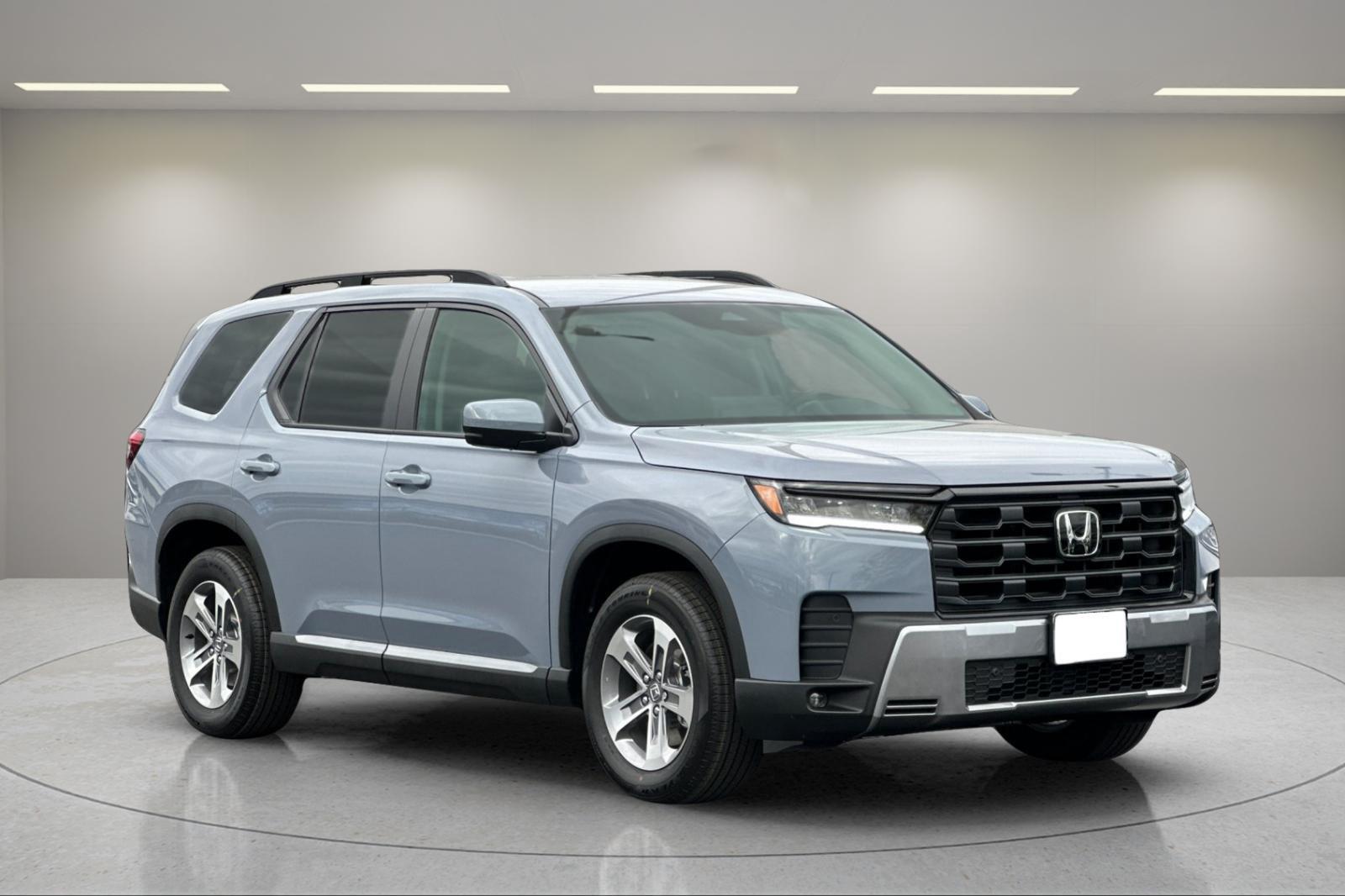 2026 Honda Pilot photo 7 of 25
