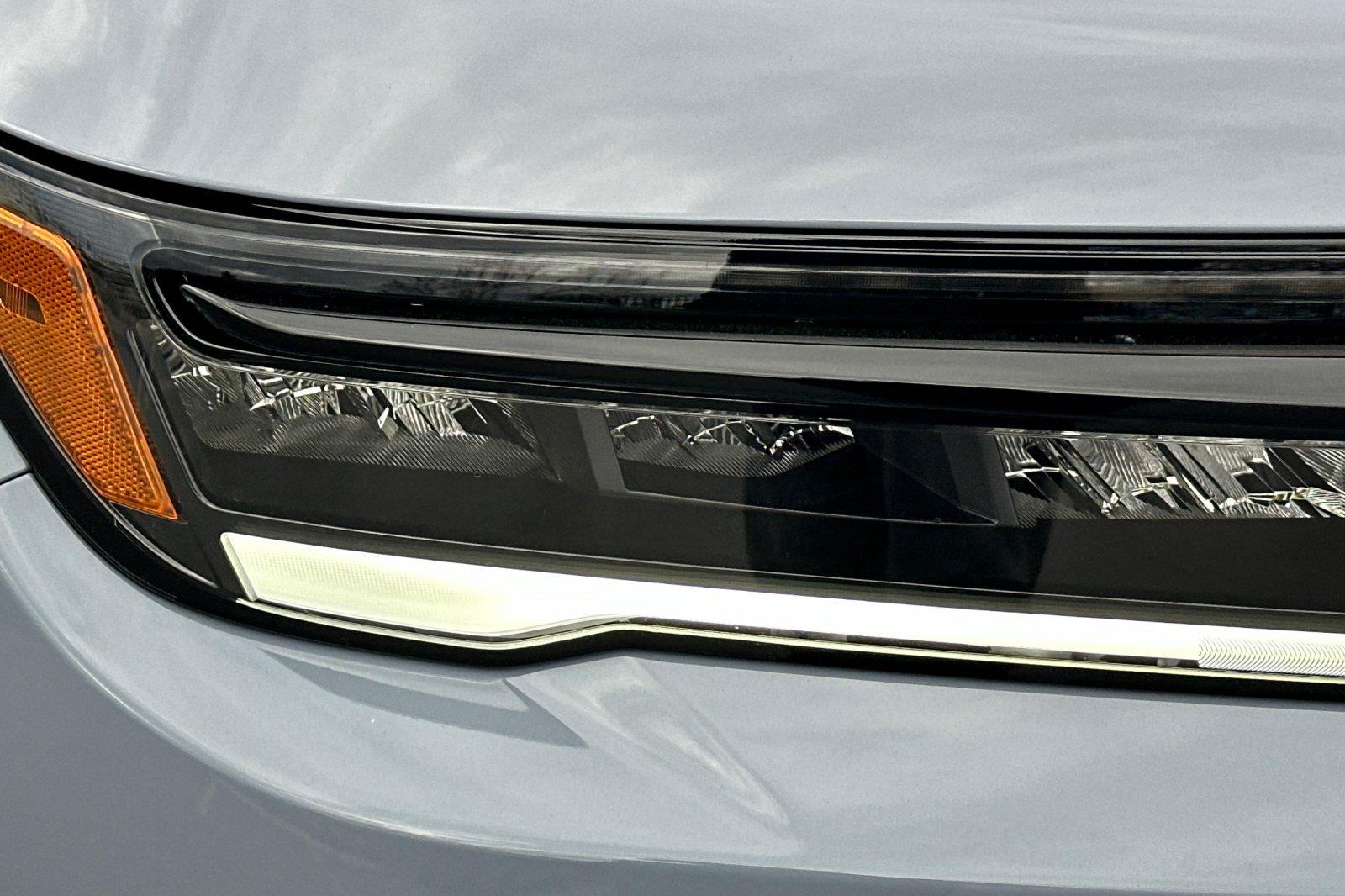 2026 Honda Pilot photo 18 of 25