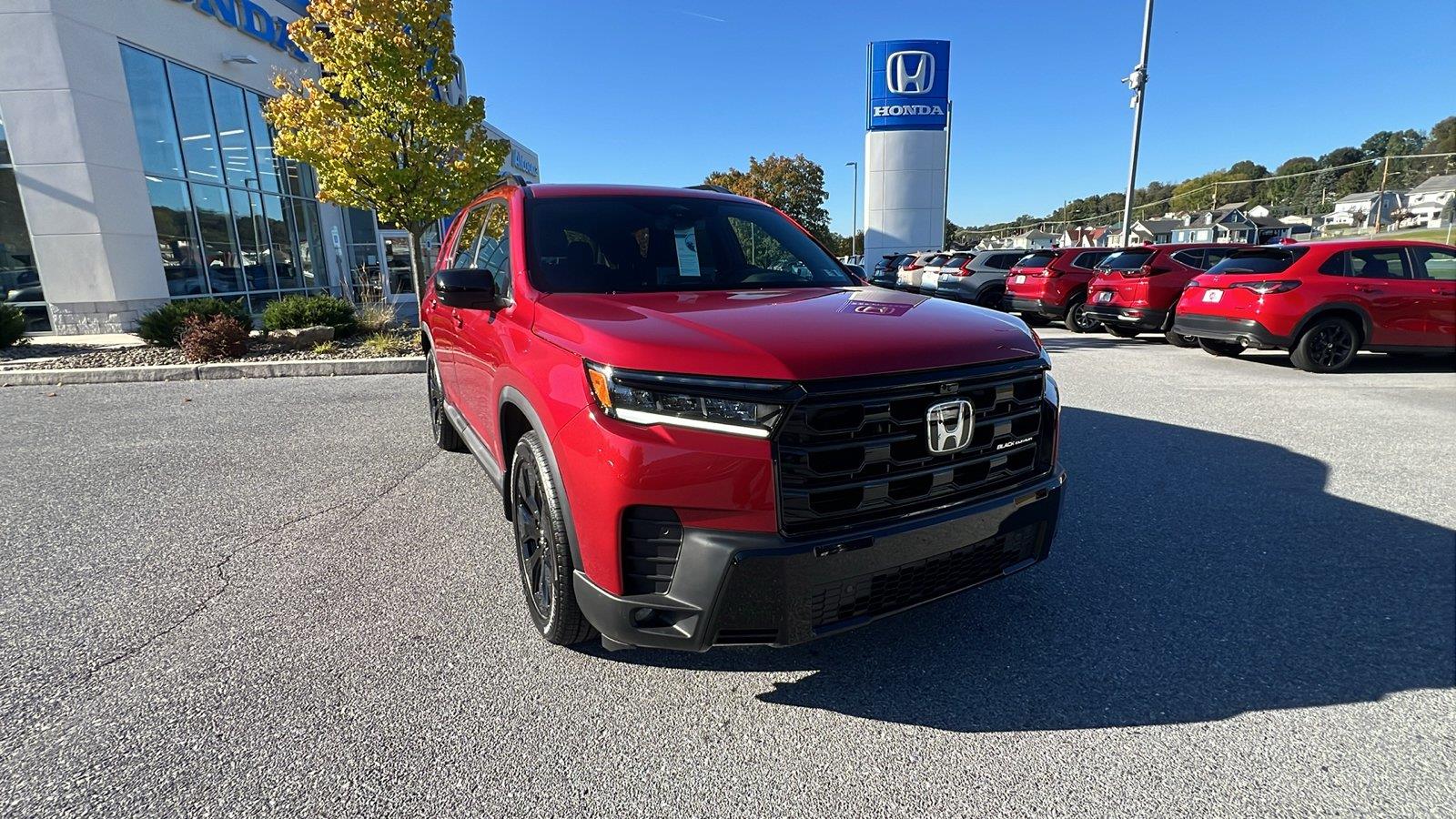 2026 Honda Pilot photo 2 of 35