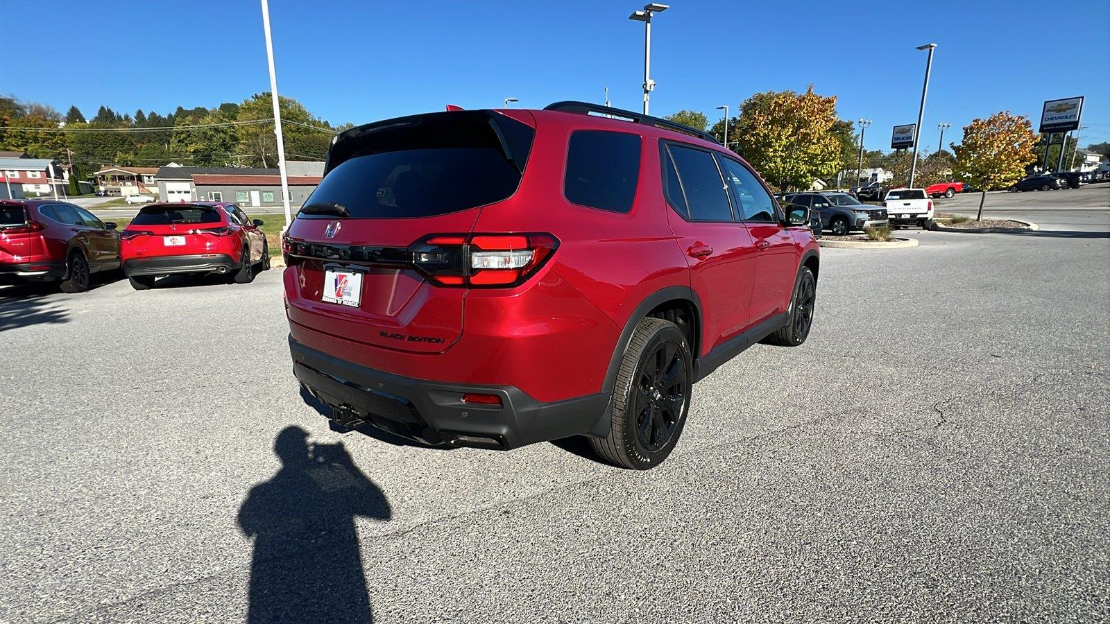 2026 Honda Pilot photo 4 of 35