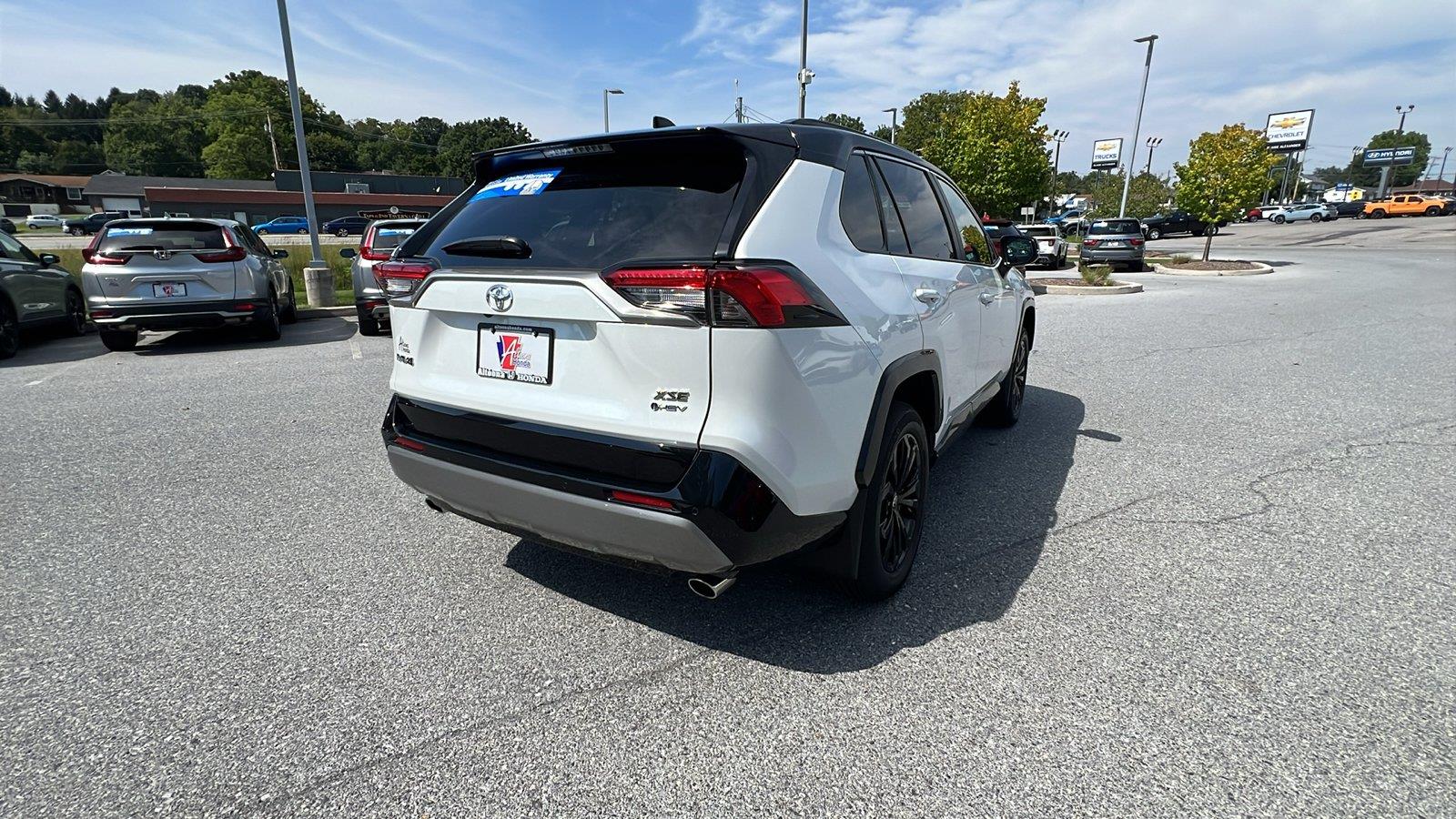 2025 Toyota RAV4 Hybrid XSE - 3