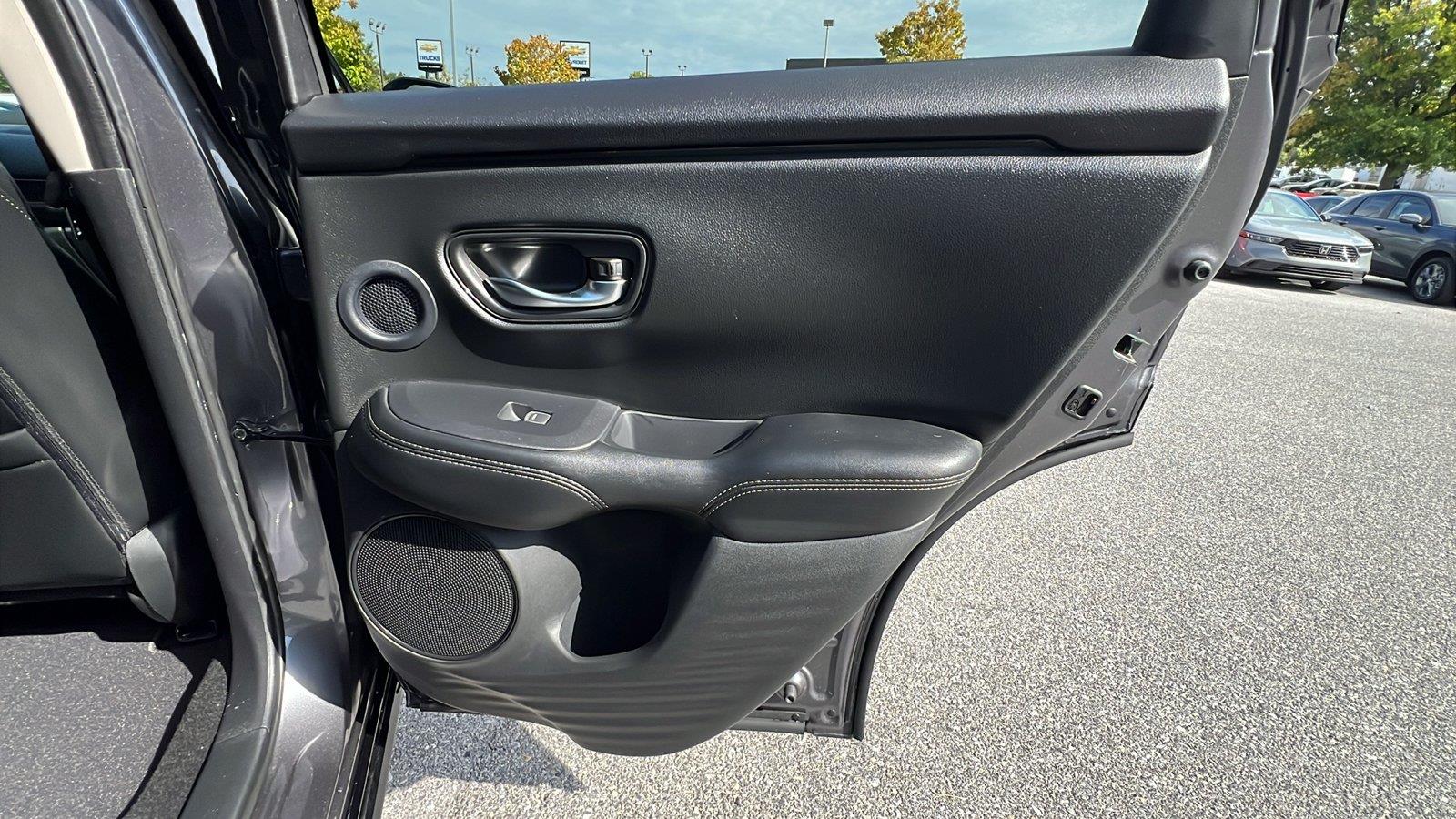 2027 Honda HR-V photo 14 of 30