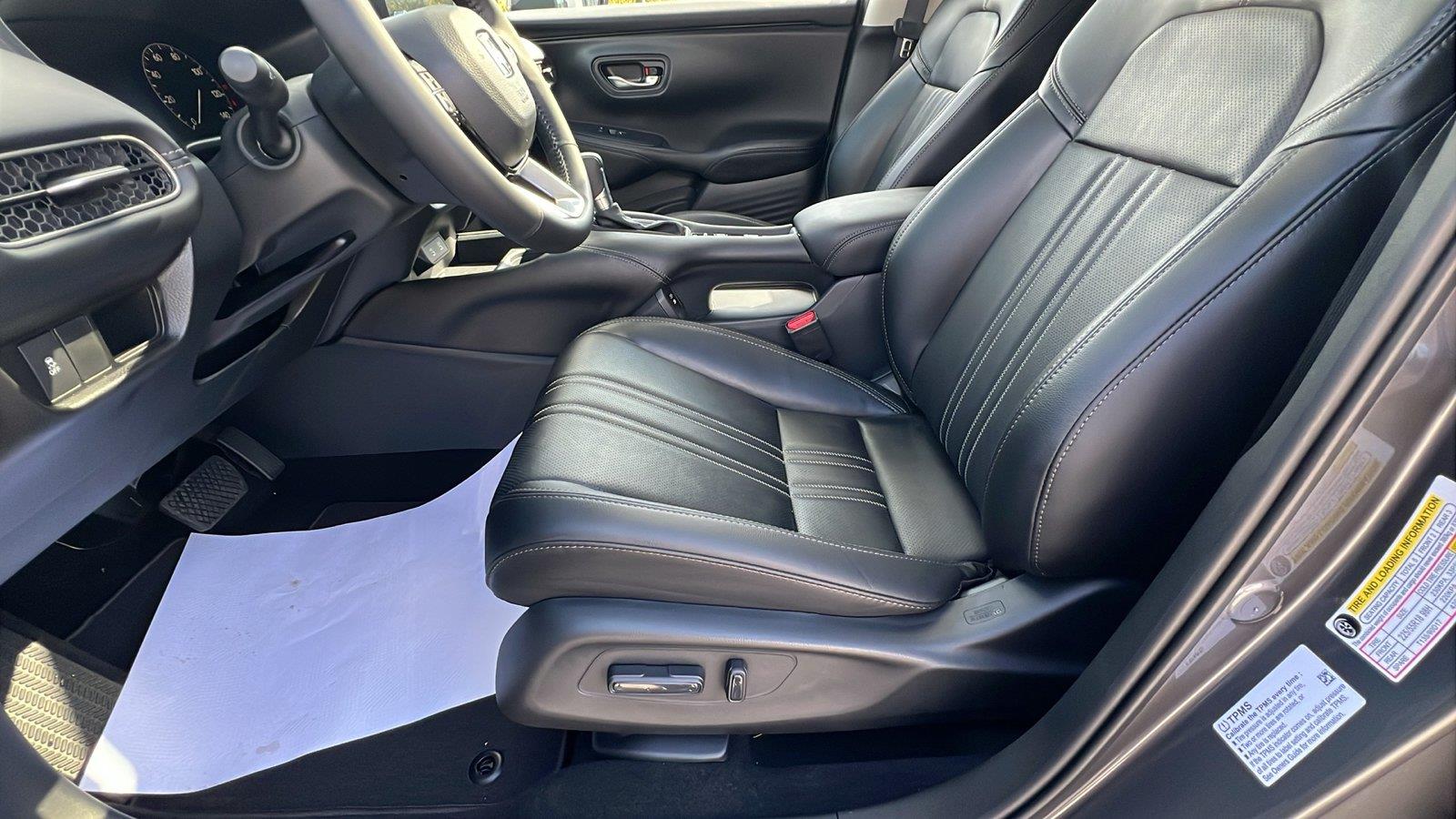 2027 Honda HR-V photo 22 of 30