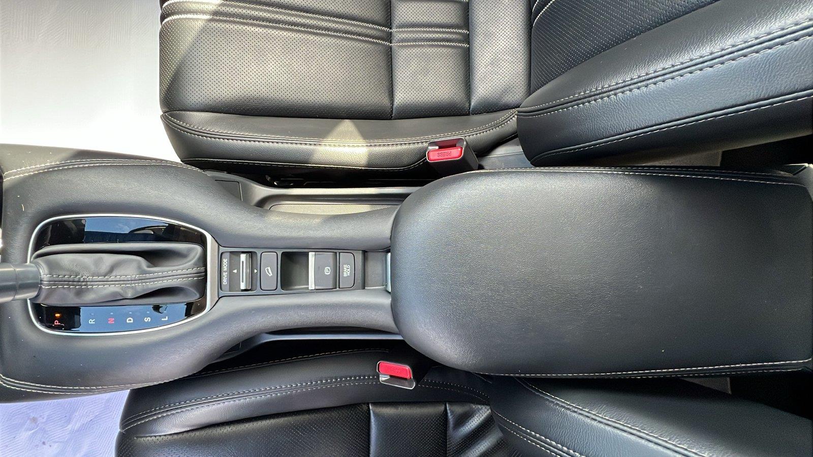 2027 Honda HR-V photo 24 of 30