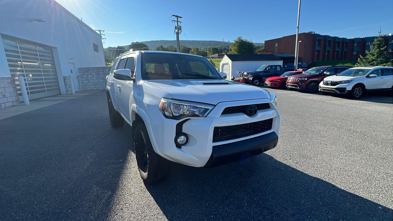 2019 Toyota 4Runner TRD Off-Road Premium - 1