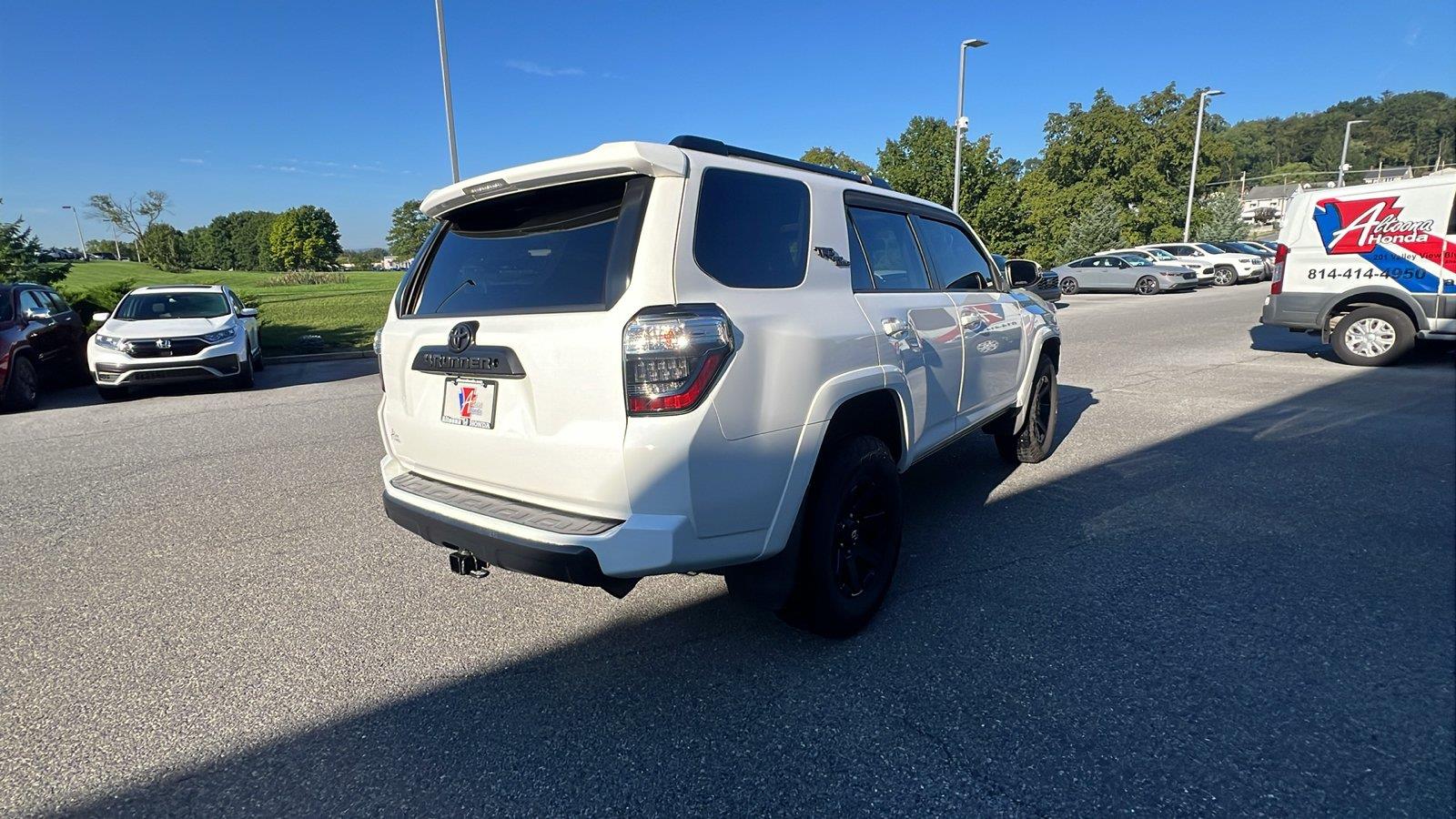 2019 Toyota 4Runner TRD Off-Road Premium - 3