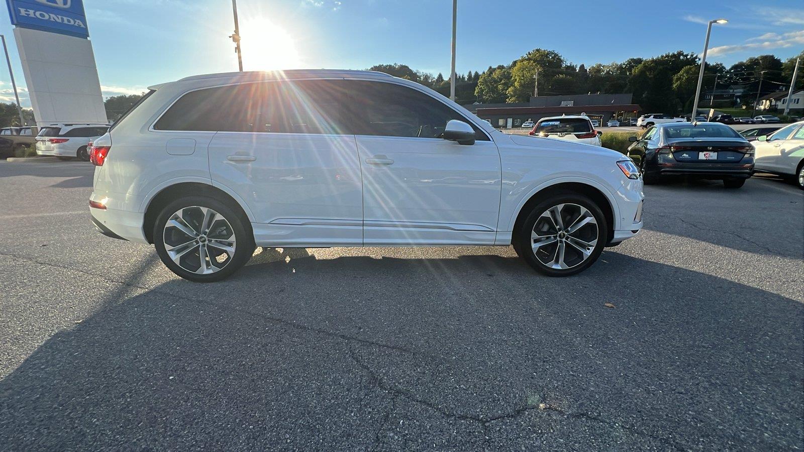 2021 Audi Q7 Premium Plus - 2