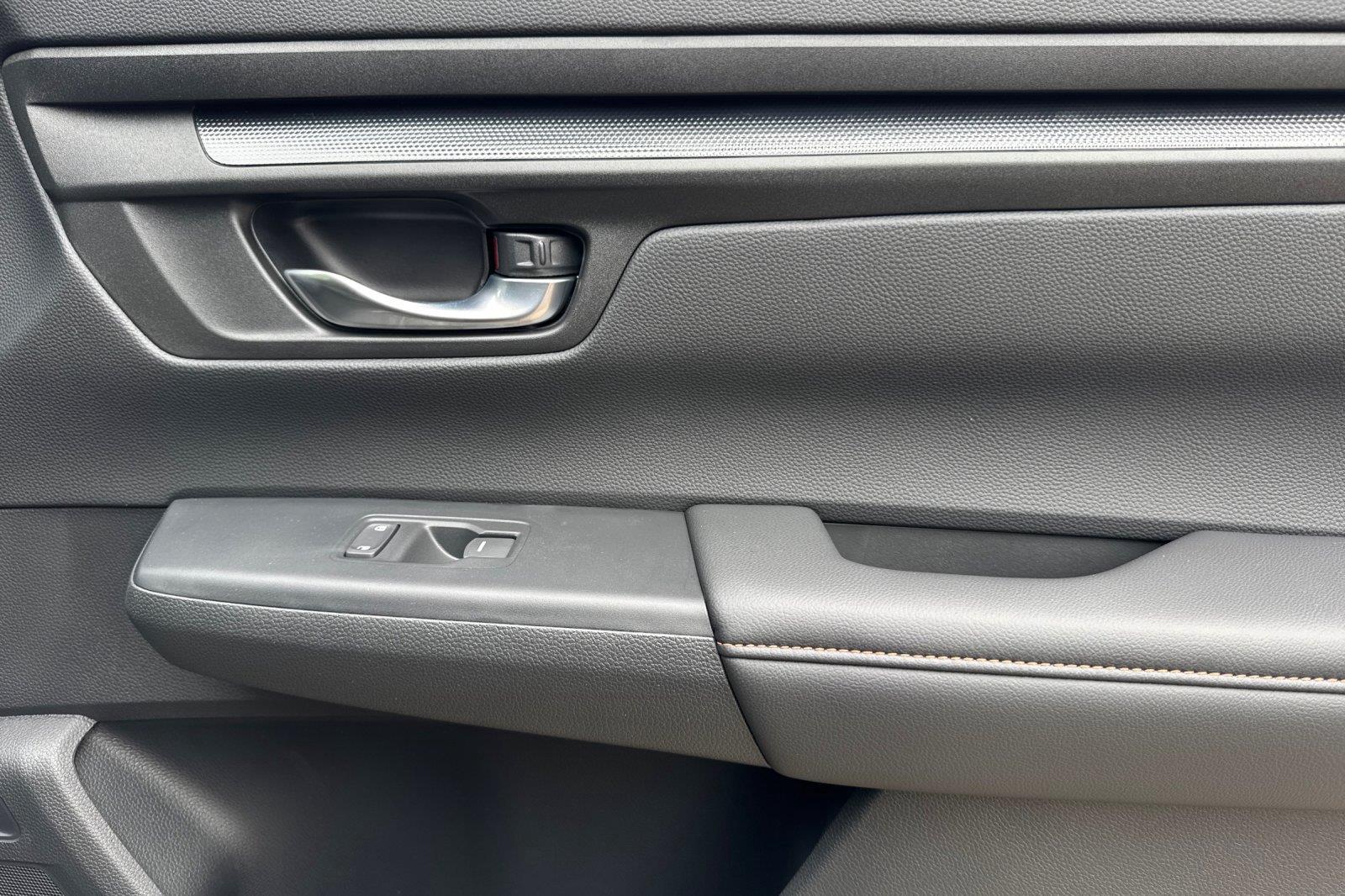 2027 Honda CR-V Hybrid photo 16 of 25