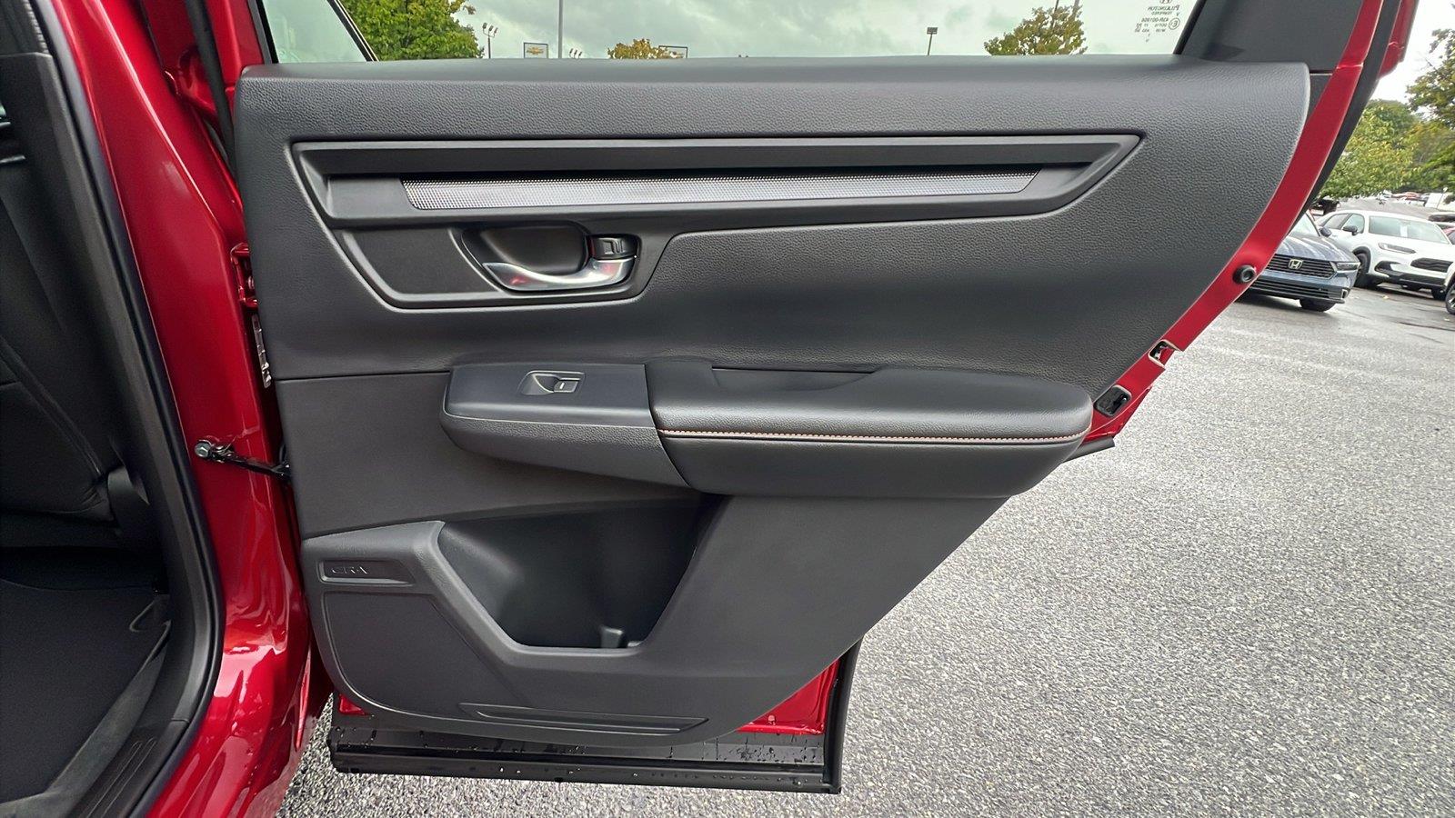 2027 Honda CR-V Hybrid photo 14 of 31
