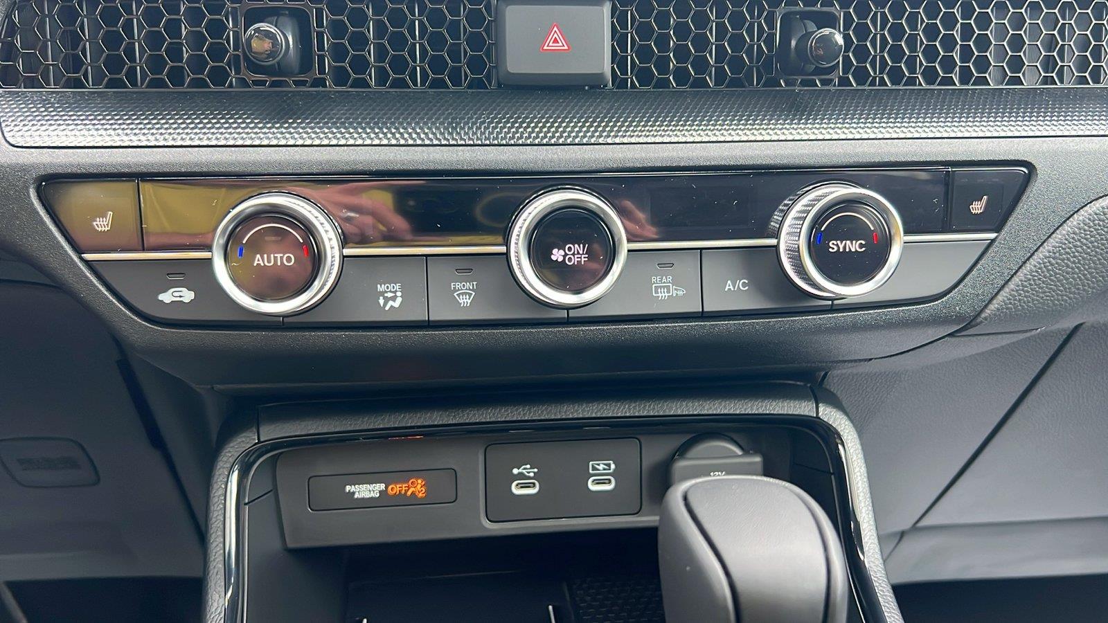 2027 Honda CR-V Hybrid photo 26 of 31