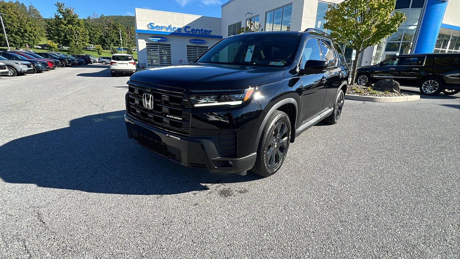 2026 Honda Pilot photo 8 of 35