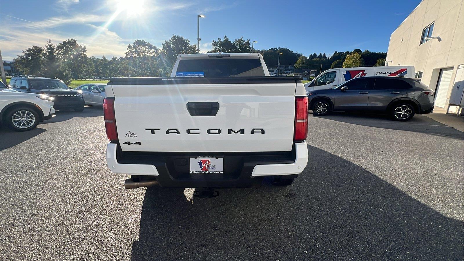 2024 Toyota Tacoma TRD Sport - 4
