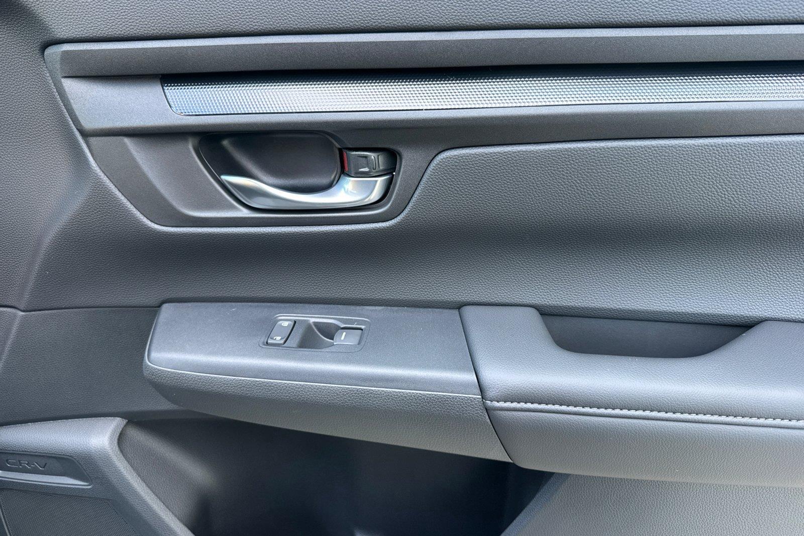 2027 Honda CR-V photo 16 of 25