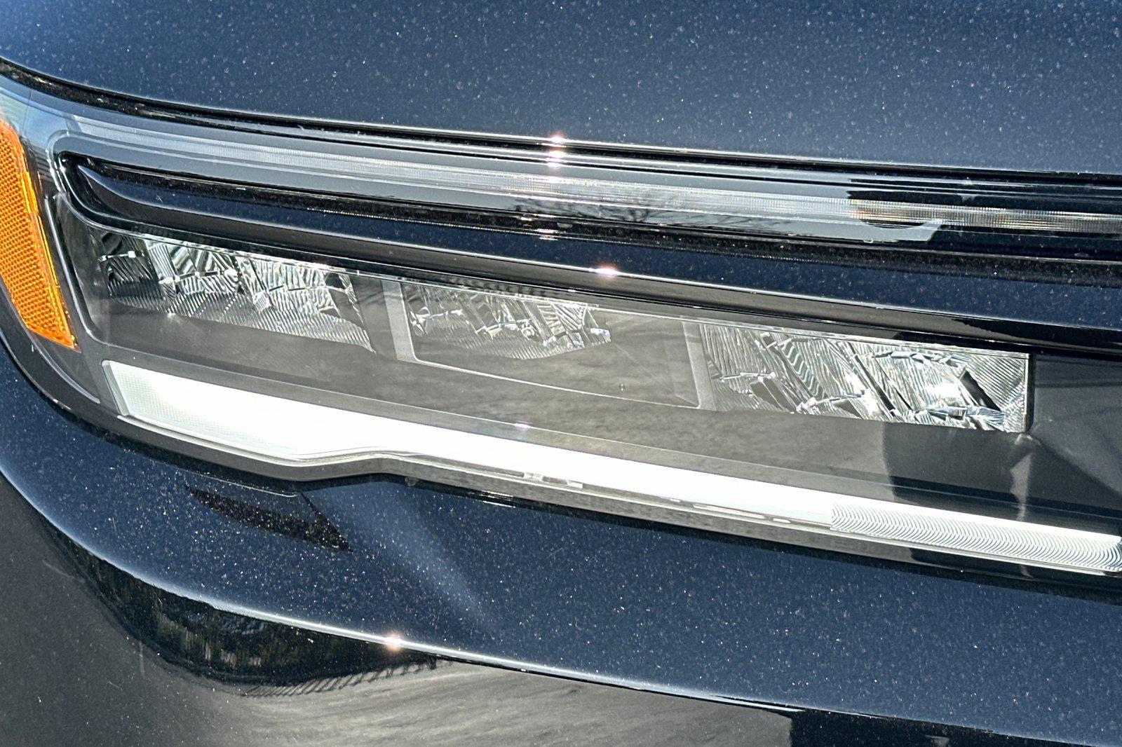 2026 Honda Pilot photo 18 of 25