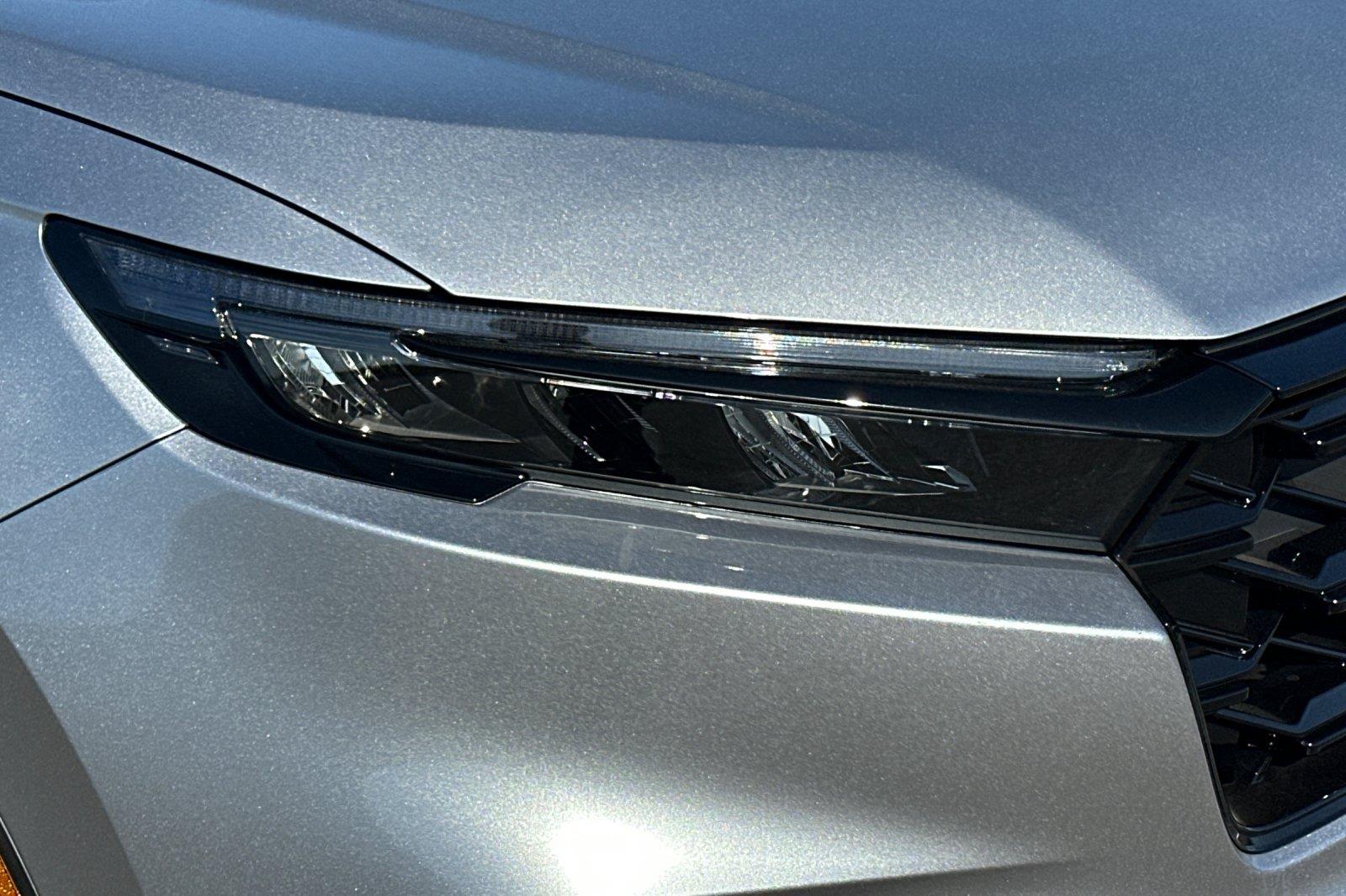 2027 Honda CR-V Hybrid photo 17 of 25