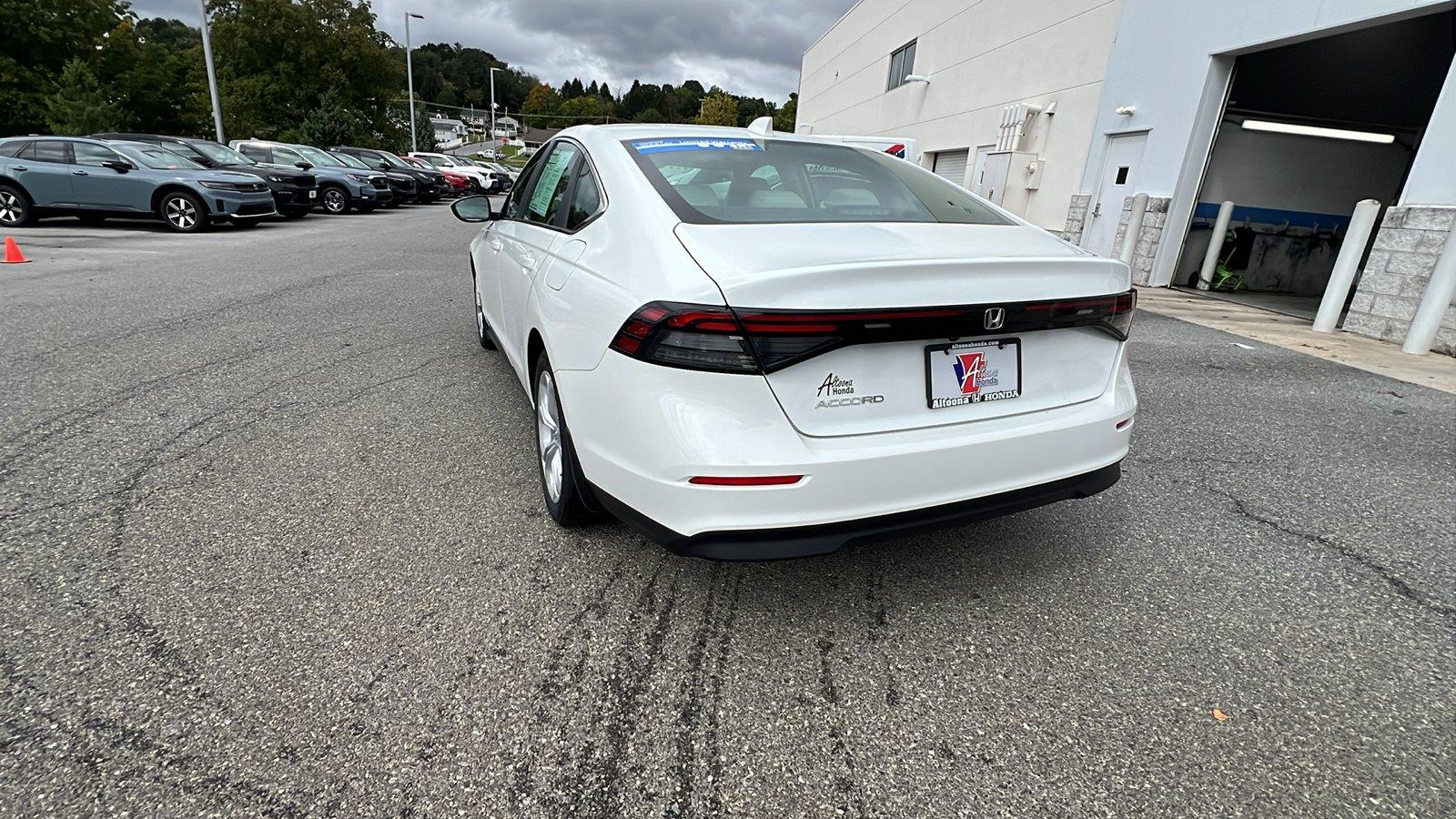 2024 Honda Accord Sedan photo 6 of 28