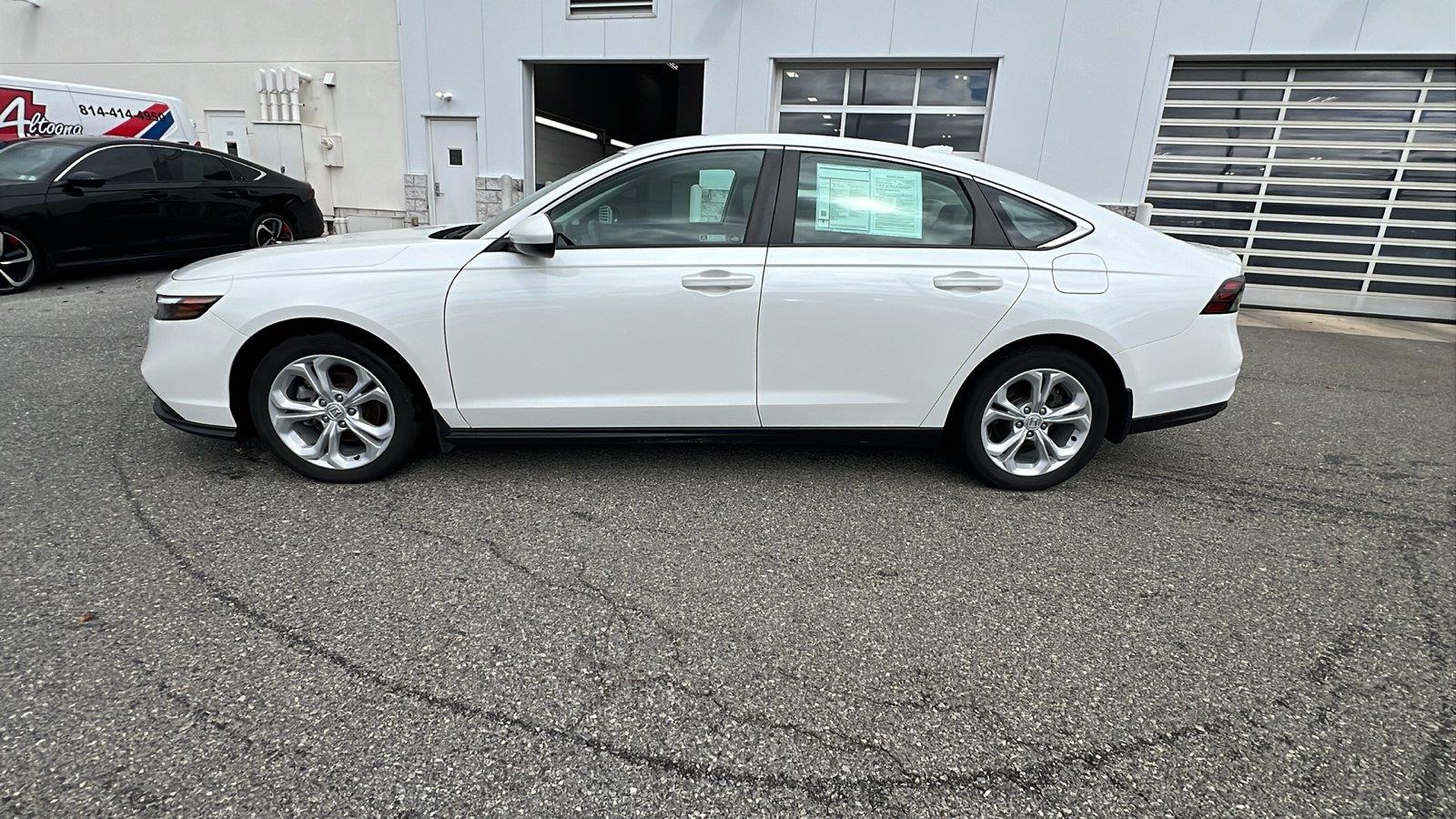 2024 Honda Accord Sedan photo 7 of 28