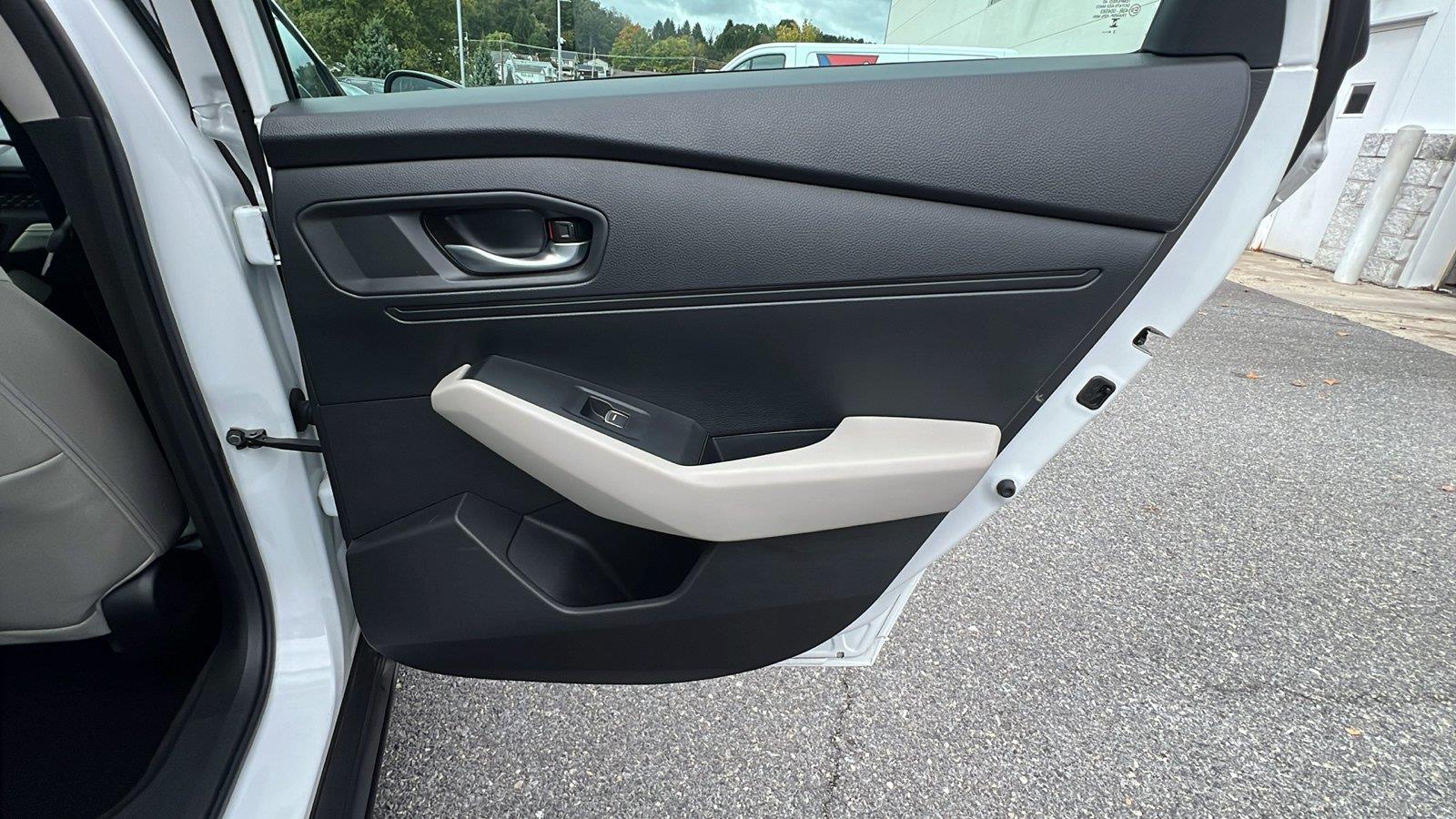 2024 Honda Accord Sedan photo 14 of 28