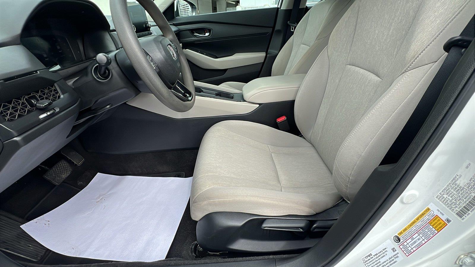 2024 Honda Accord Sedan photo 21 of 28