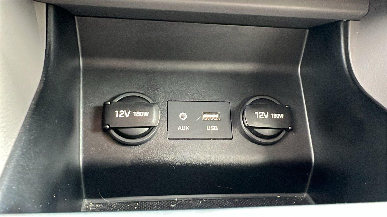 2019 Hyundai Elantra photo 23 of 29