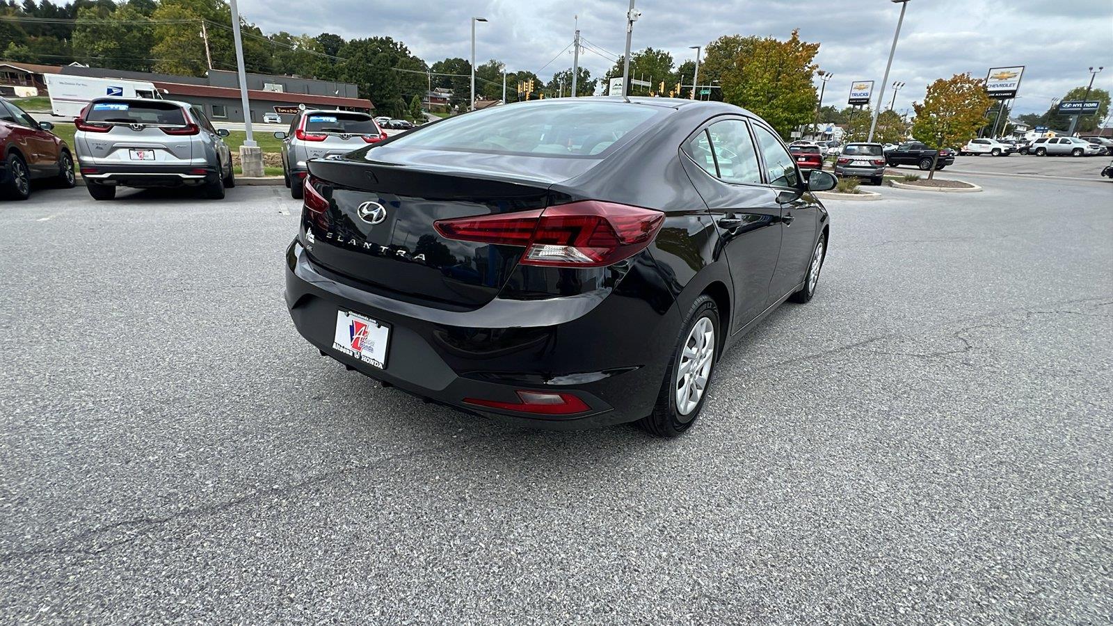 2019 Hyundai Elantra photo 4 of 29