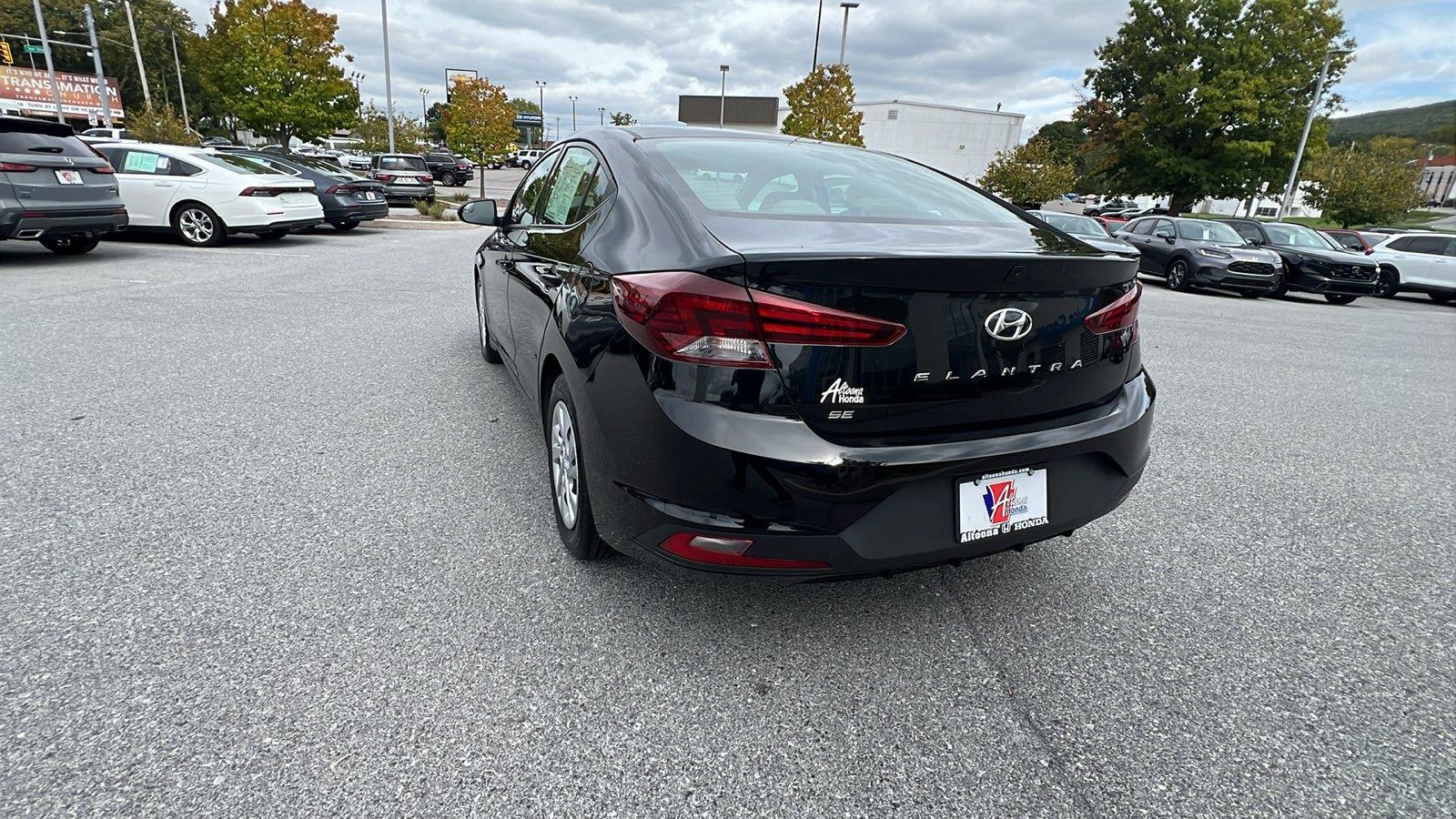 2019 Hyundai Elantra photo 6 of 29