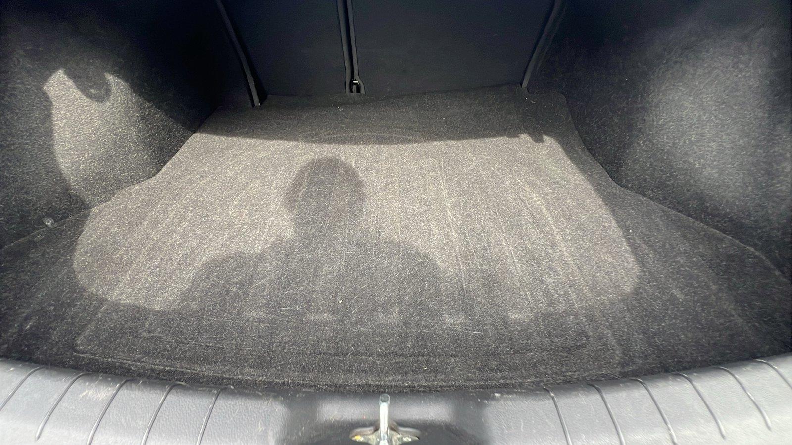 2019 Hyundai Elantra photo 16 of 29