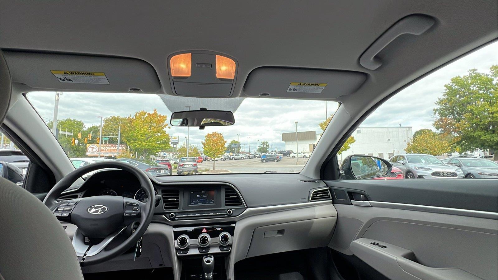 2019 Hyundai Elantra photo 19 of 29