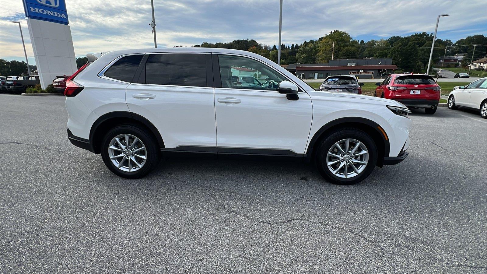 2027 Honda CR-V photo 3 of 31