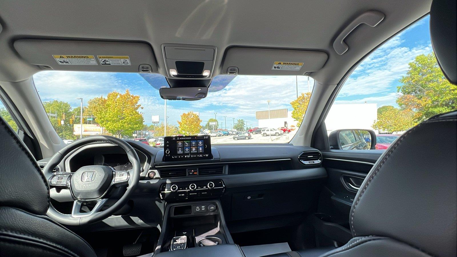 2025 Honda Pilot photo 20 of 31
