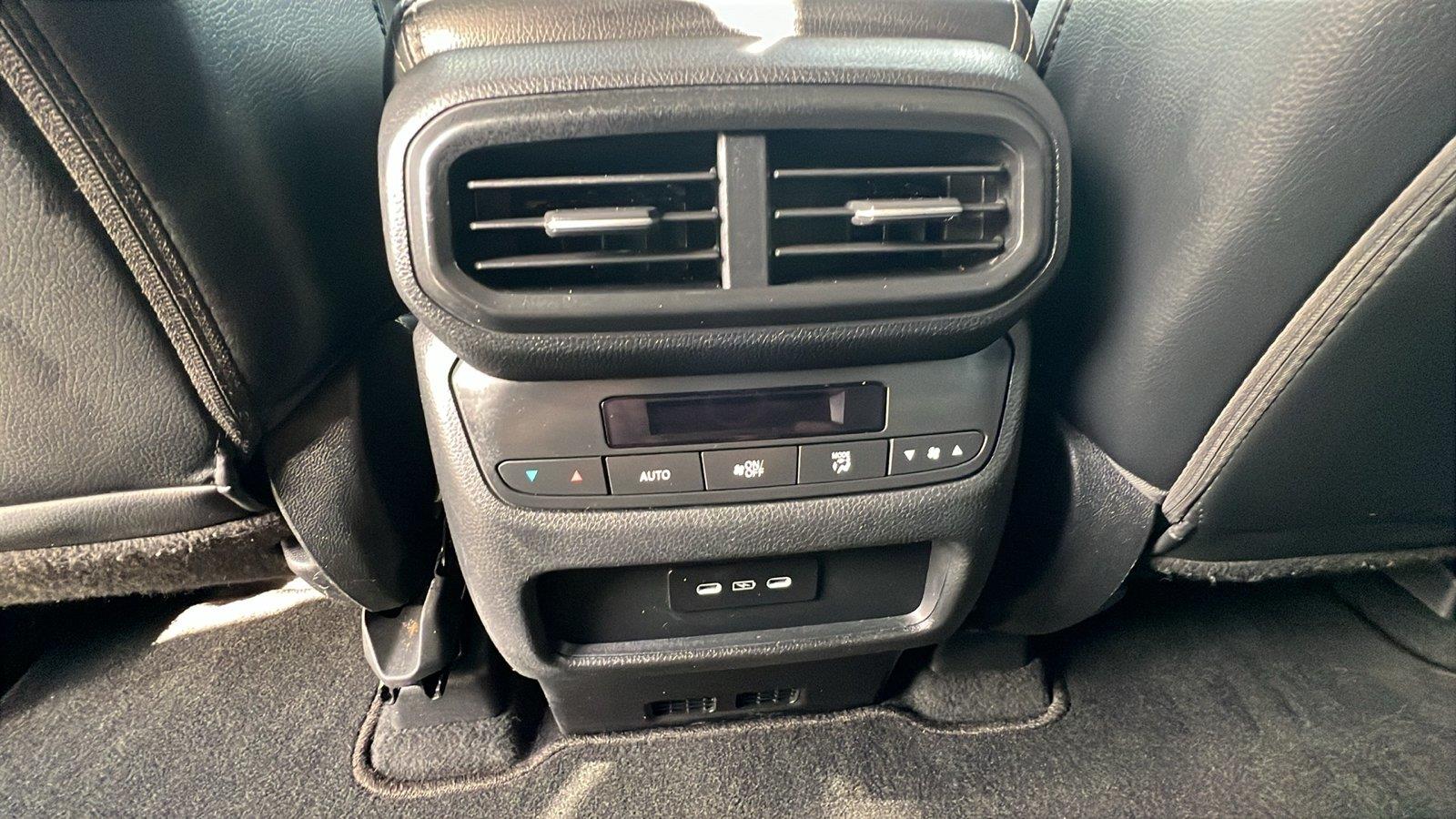 2025 Honda Pilot photo 21 of 31