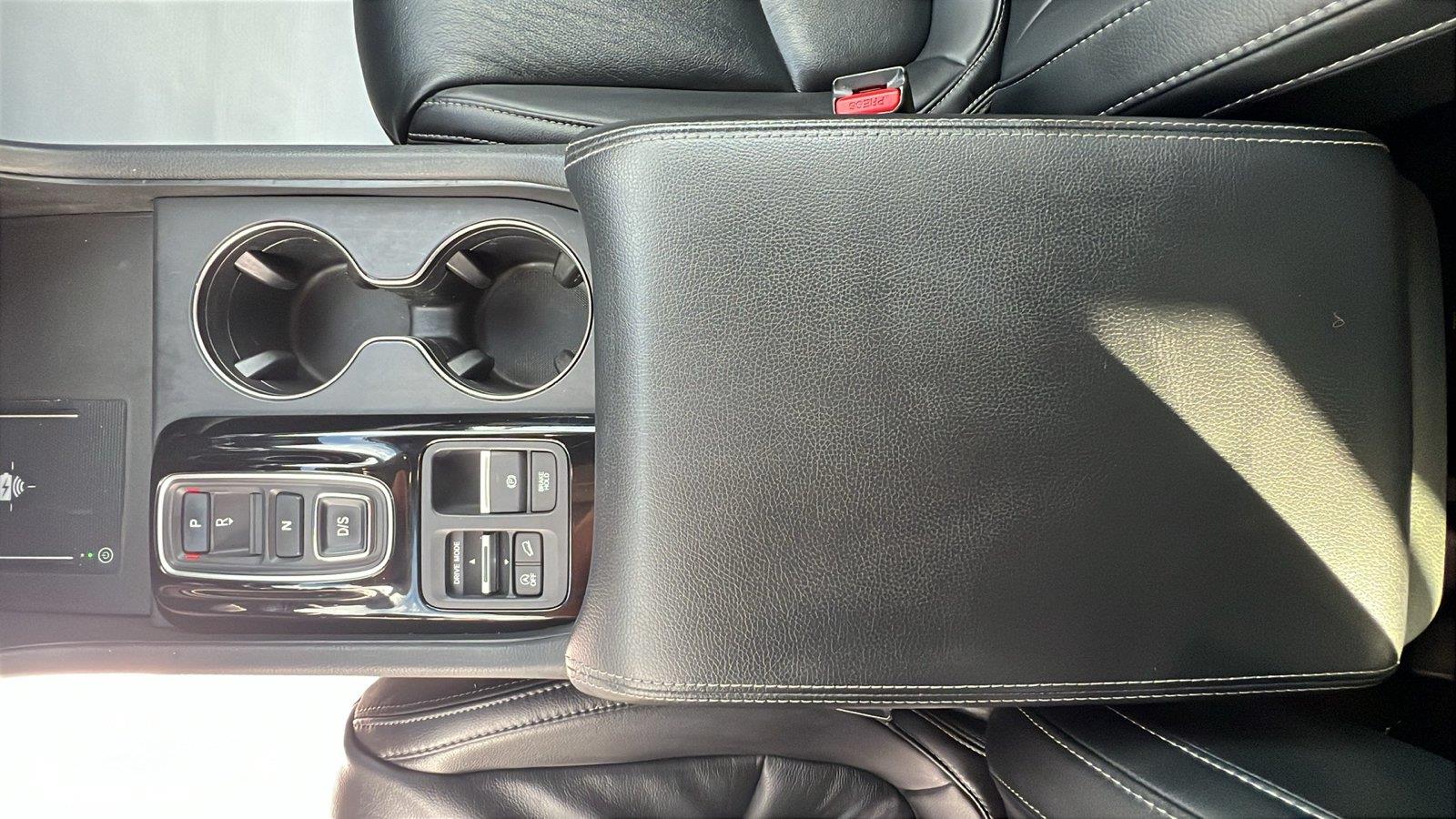 2025 Honda Pilot photo 24 of 31