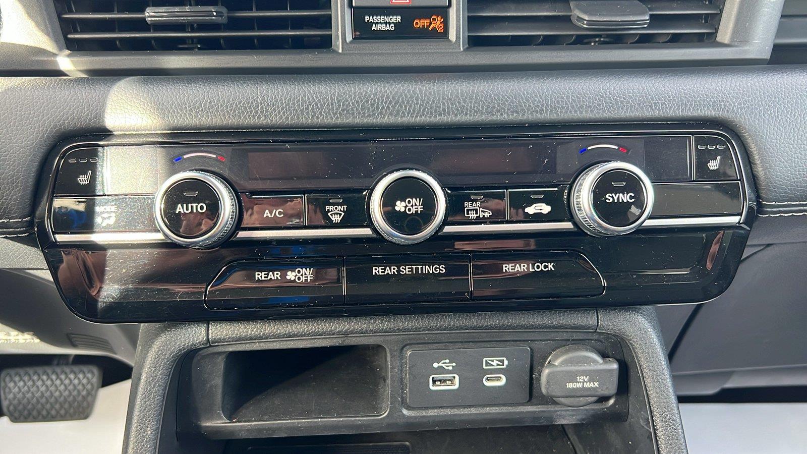 2025 Honda Pilot photo 26 of 31