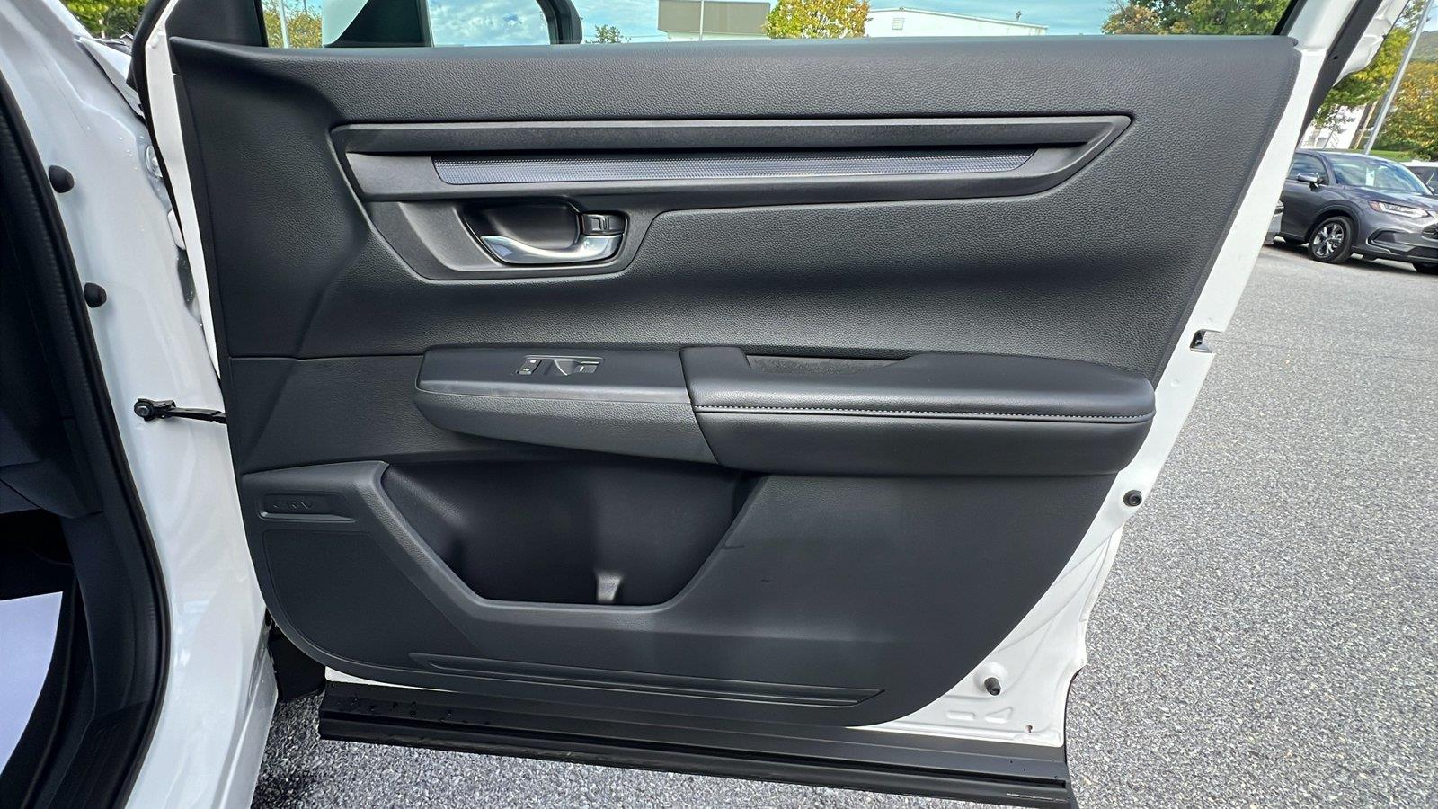 2027 Honda CR-V photo 12 of 31