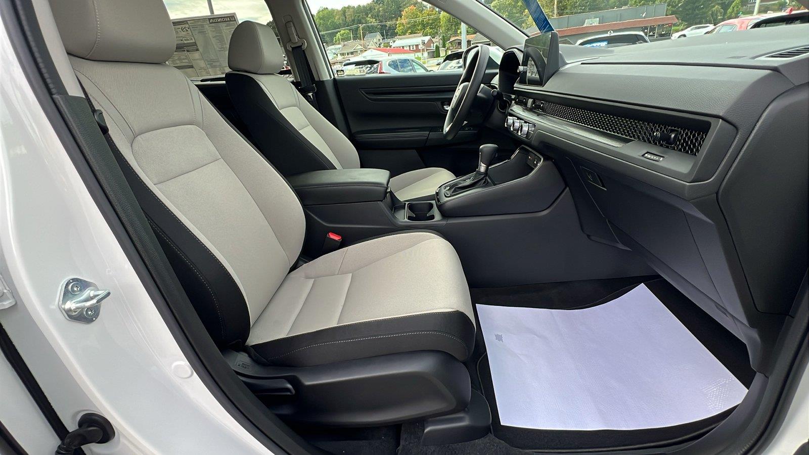 2027 Honda CR-V photo 13 of 31