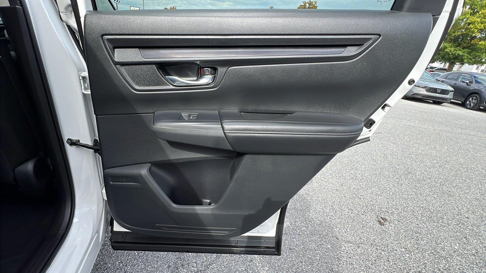 2027 Honda CR-V photo 14 of 31