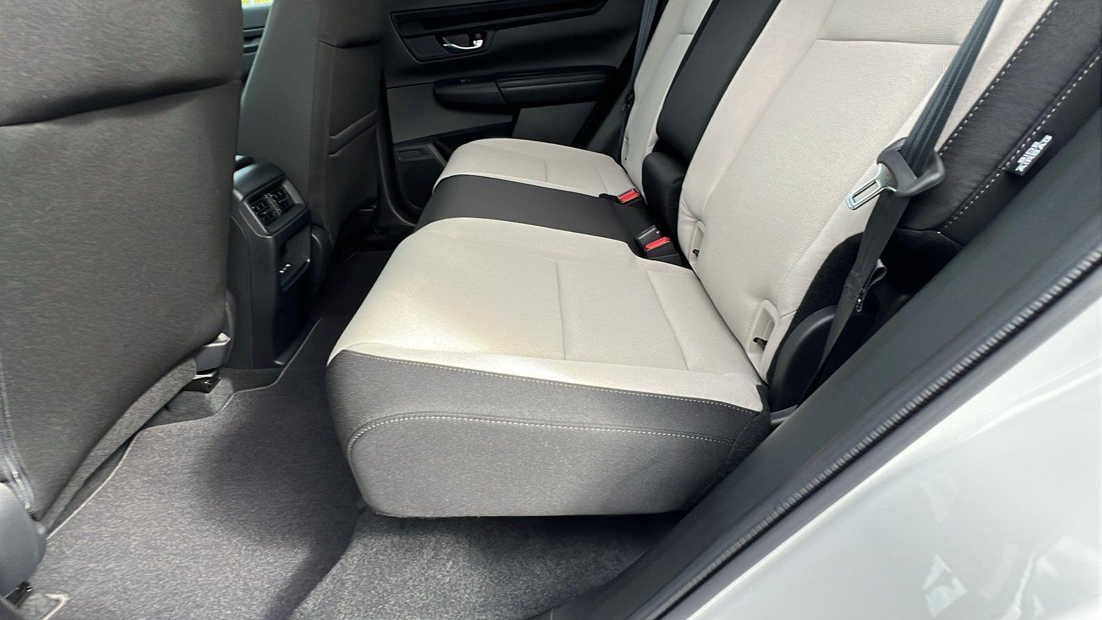 2027 Honda CR-V photo 18 of 31