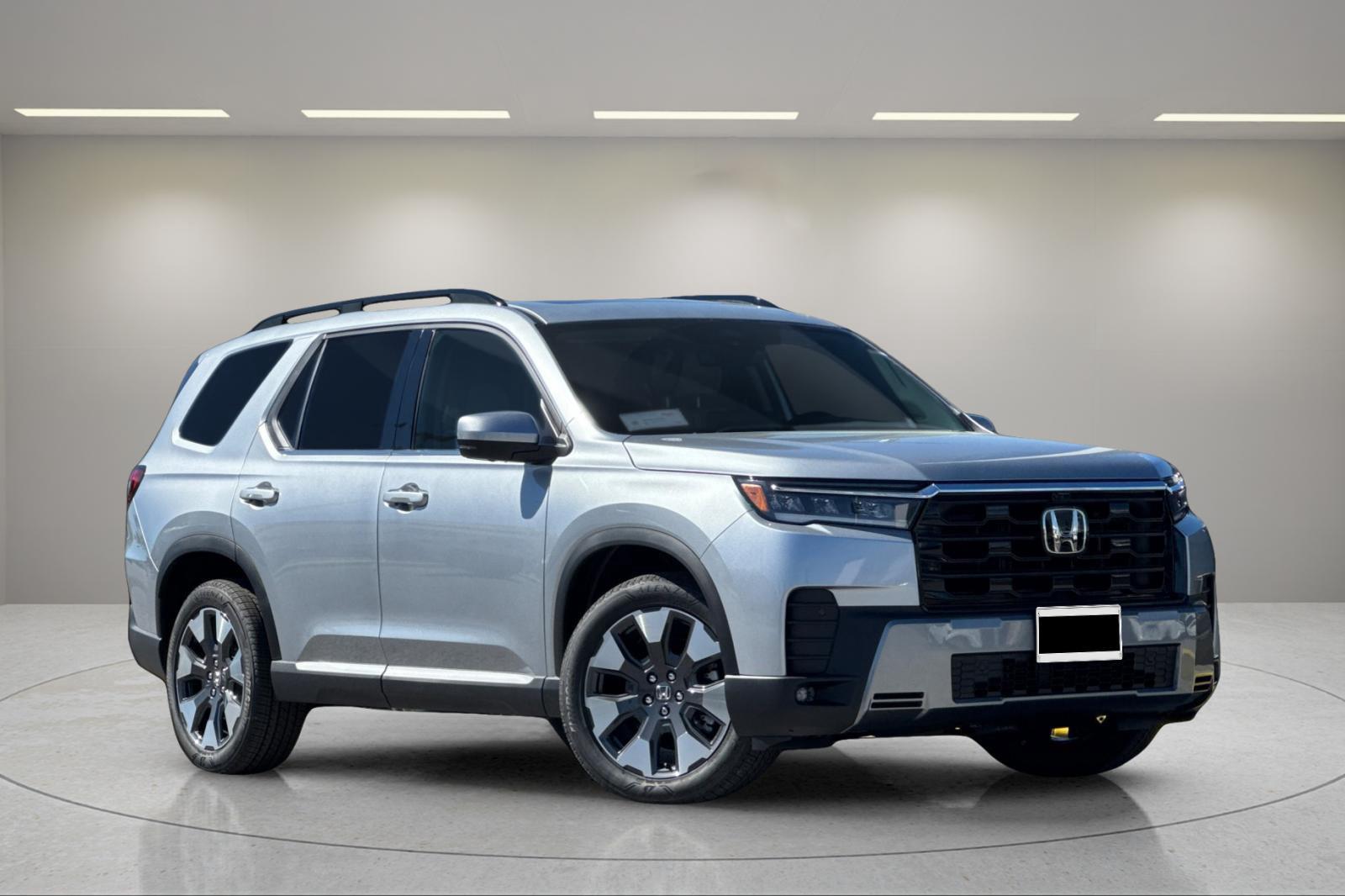 2026 HONDA PILOT photo 7 of 11