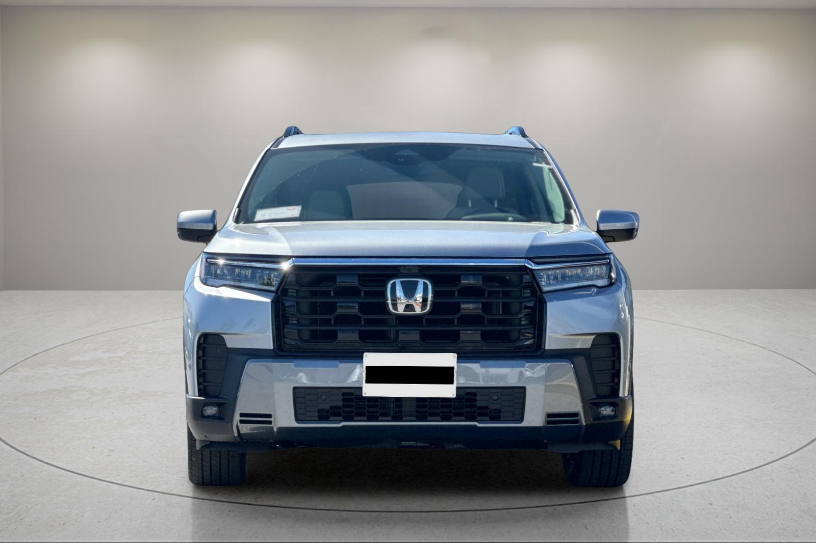 2026 HONDA PILOT photo 8 of 11