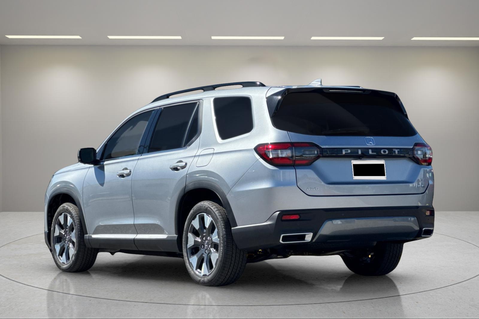 2026 HONDA PILOT photo 3 of 11