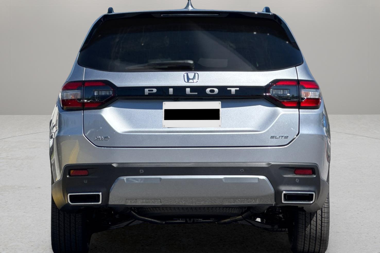 2026 HONDA PILOT photo 4 of 11